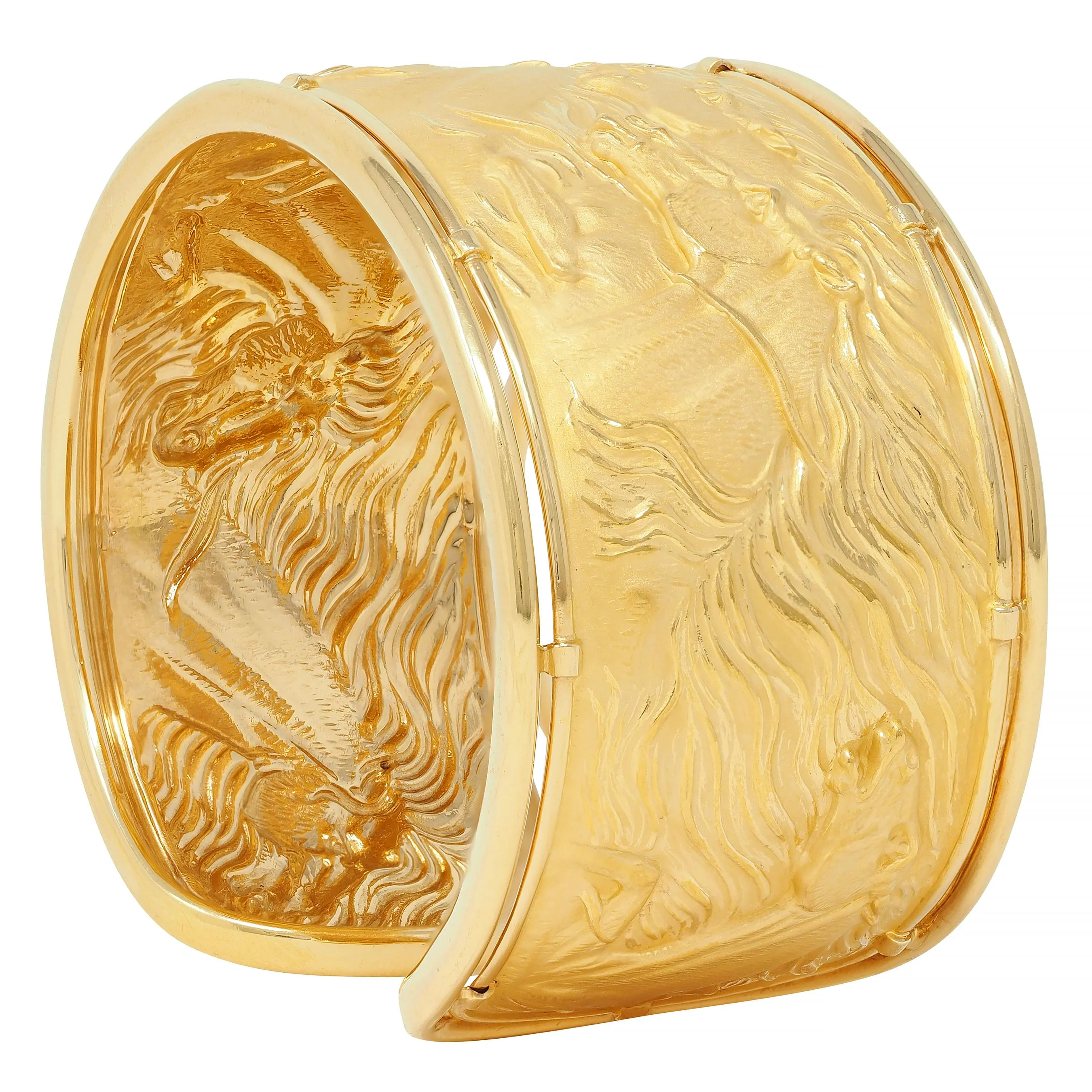 Carrera Y Carrera 1980's 18 Karat Yellow Gold Ecuestre Horse Vintage Cuff Bracelet - Image 7