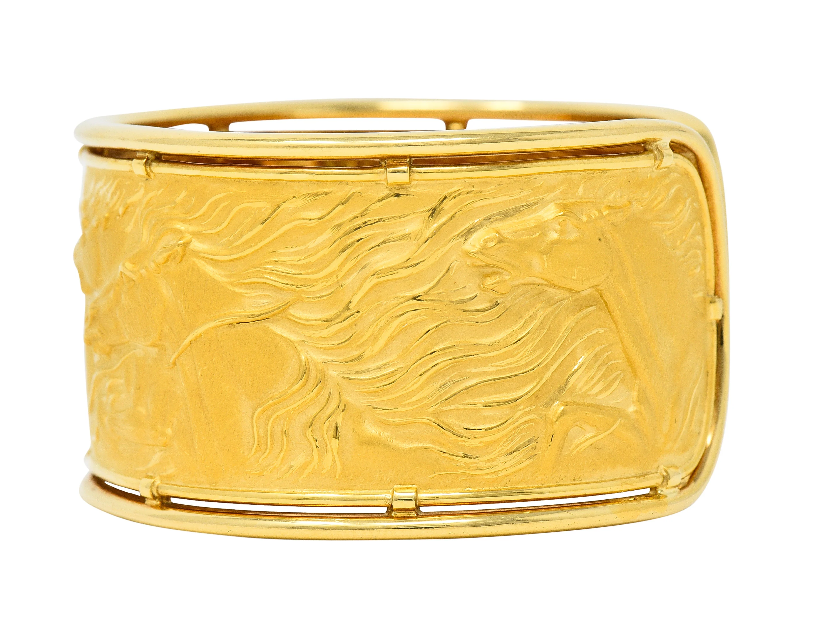 Carrera Y Carrera 1980's 18 Karat Yellow Gold Ecuestre Horse Vintage Cuff Bracelet - Image 6