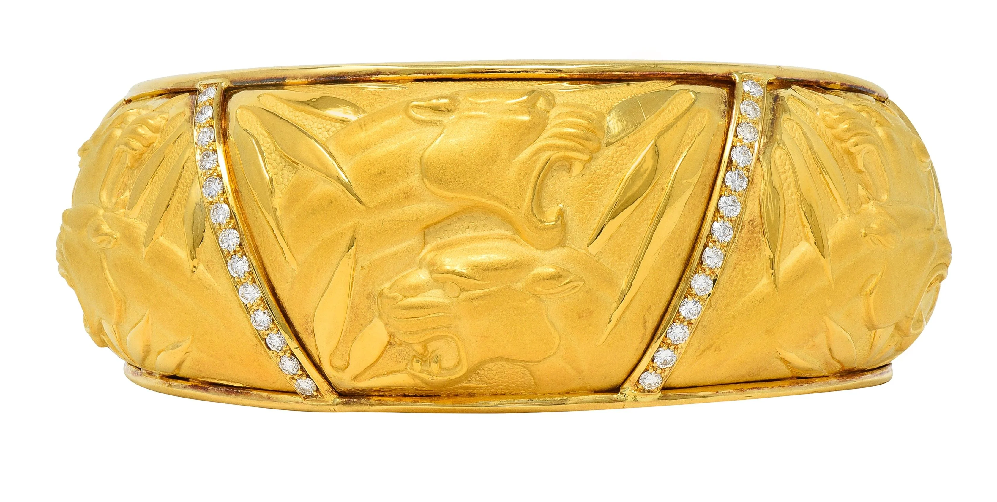 Carrera y Carrera 1990's Diamond 18 Karat Yellow Gold Vintage Panther Cuff Bracelet - Image 9