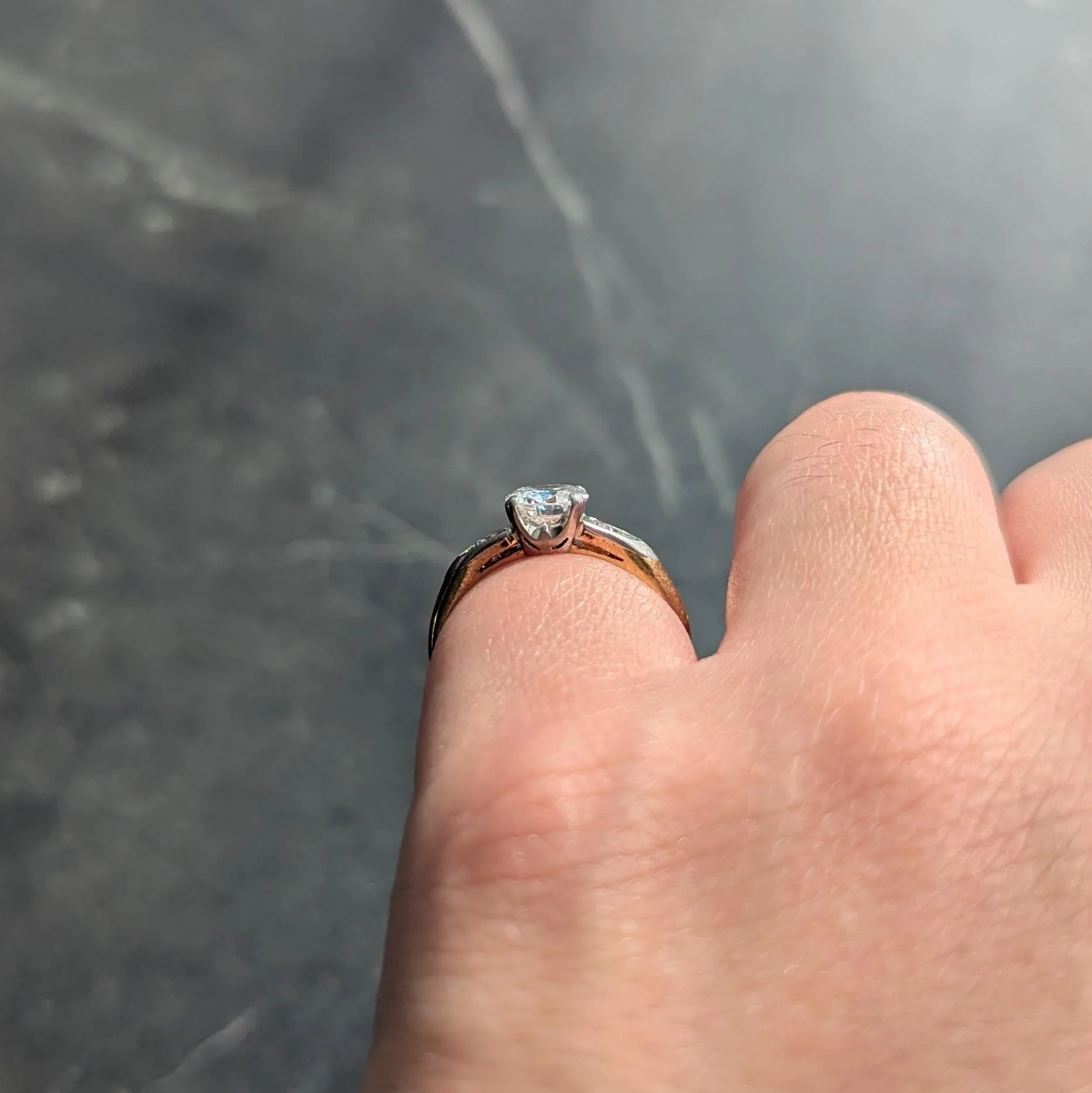 Cartier 0.73 CTW Transitional Cut Diamond Platinum 18 Karat Yellow Gold Engagement Ring - Image 11