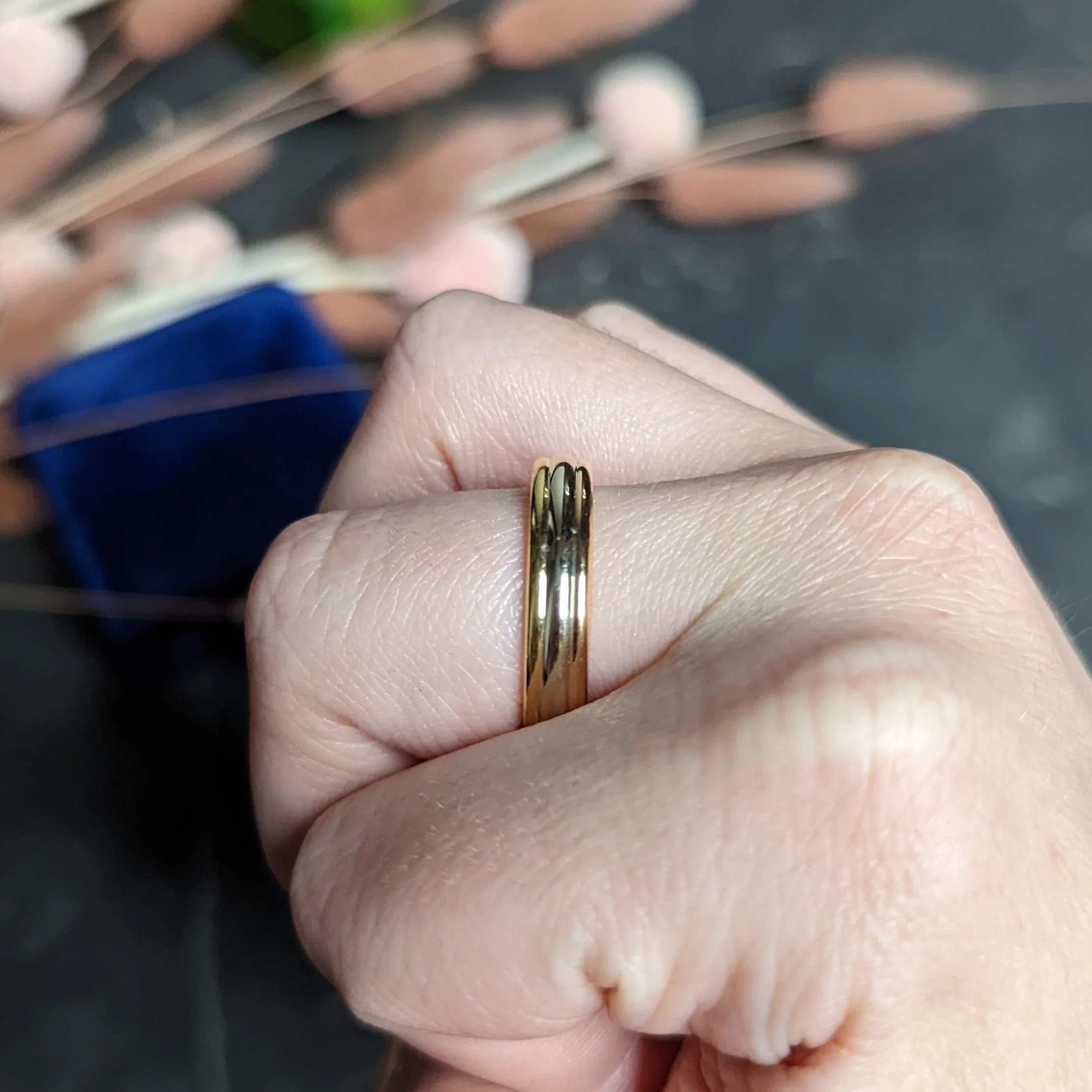 Cartier 18 Karat Tri-Colored Gold Unisex Trinity Band Ring - Image 10