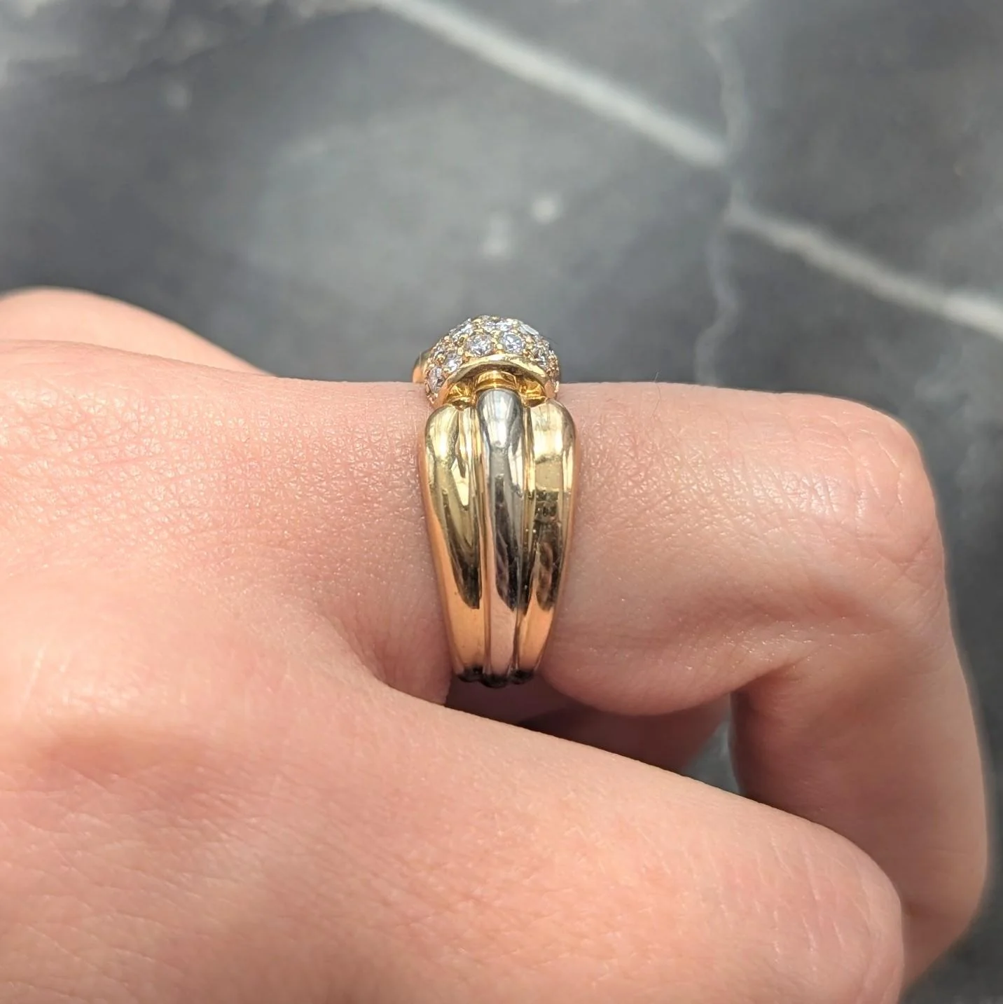 Cartier 1980's Diamond 18 Karat Two-Tone Yellow White Gold Vintage Bow Ring - Image 10