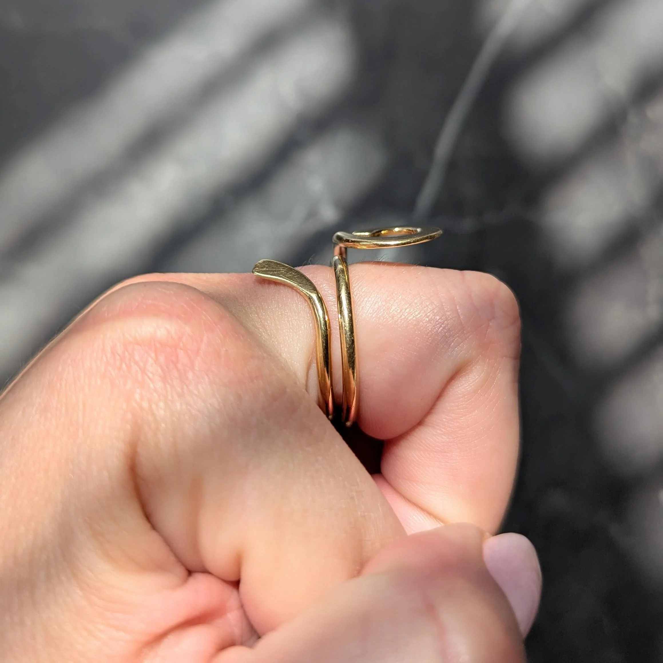 Cartier Dinh Van 1970's 18 Karat Yellow Gold Vintage Ankh Bypass Ring - Image 7