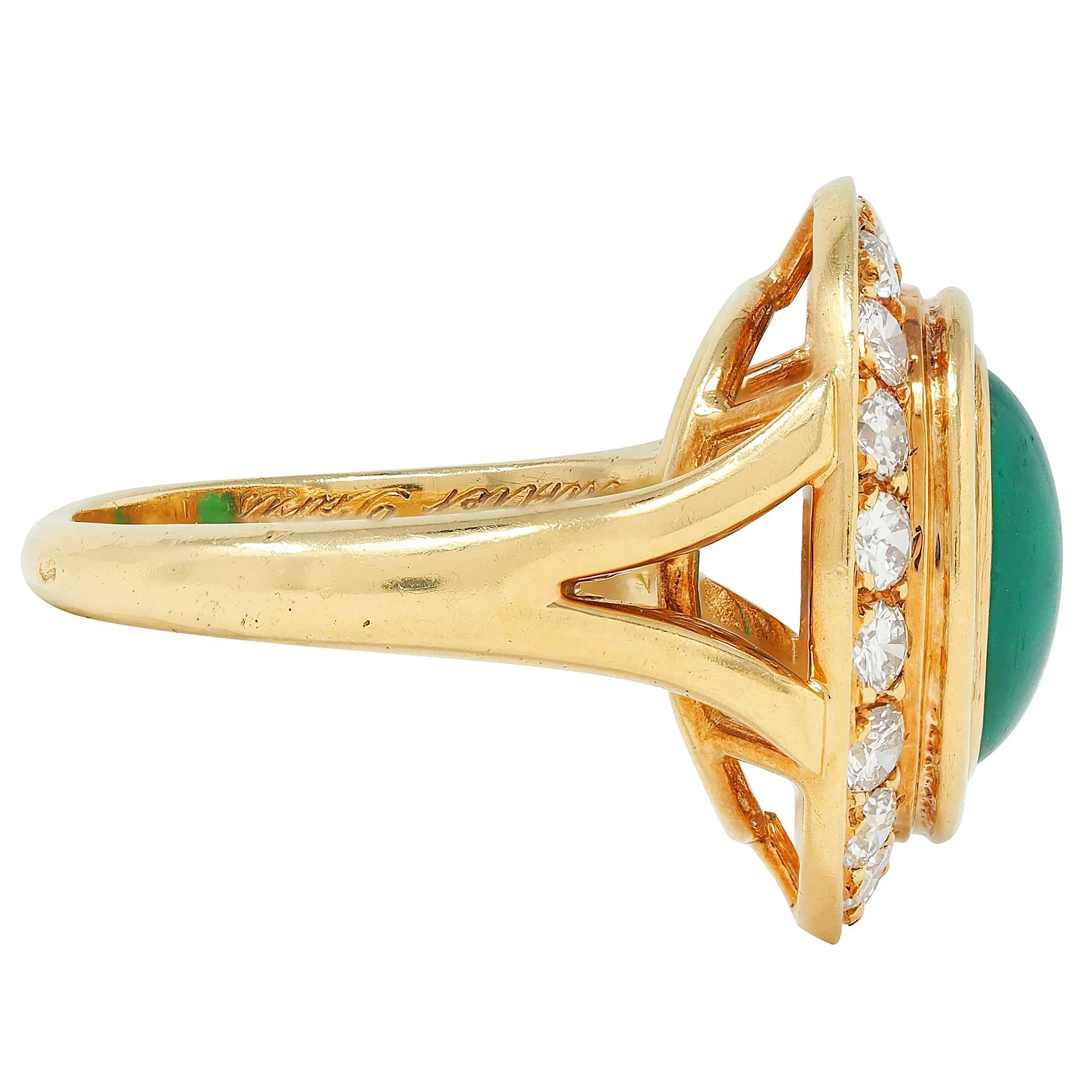Cartier Paris 1960's Modern Cabochon Emerald Diamond 18 Karat Yellow Gold Vintage Halo Ring - Image 5