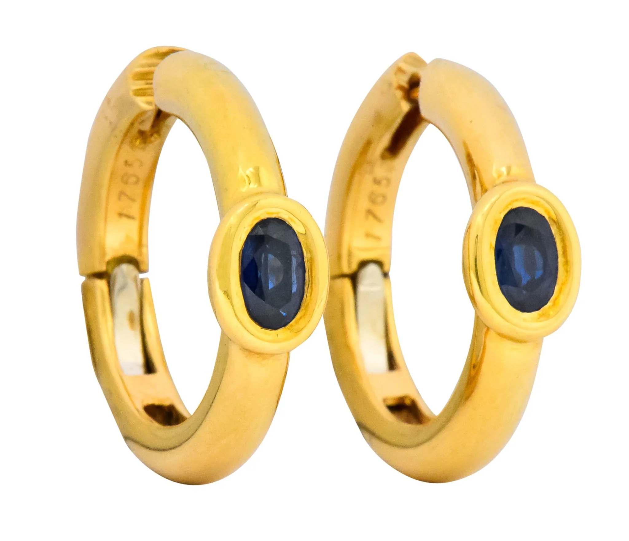 Chaumet Paris Vintage 1.00 CTW Sapphire 18 Karat Gold Hoop Earrings - Image 3