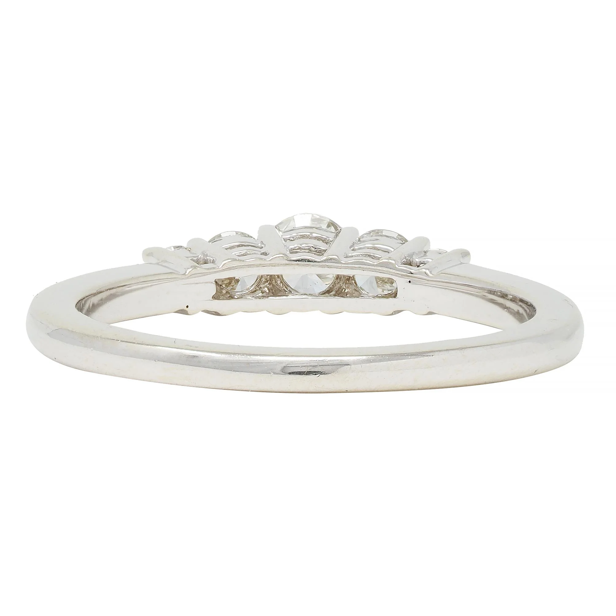 Contemporary 0.50 CTW Diamond 14 Karat White Gold Five Stone Band Ring - Image 4