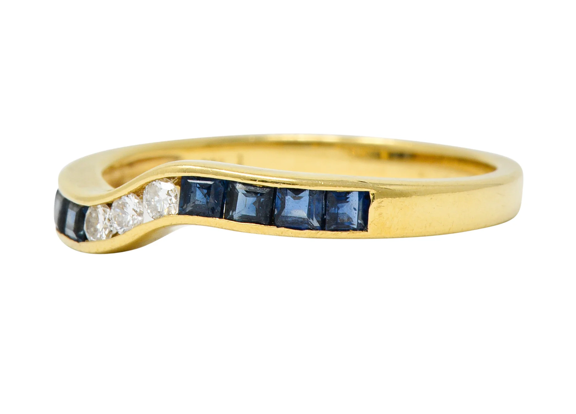 Contemporary 0.50 CTW Sapphire Diamond 18 Karat Gold Chevron Band Ring - Image 6