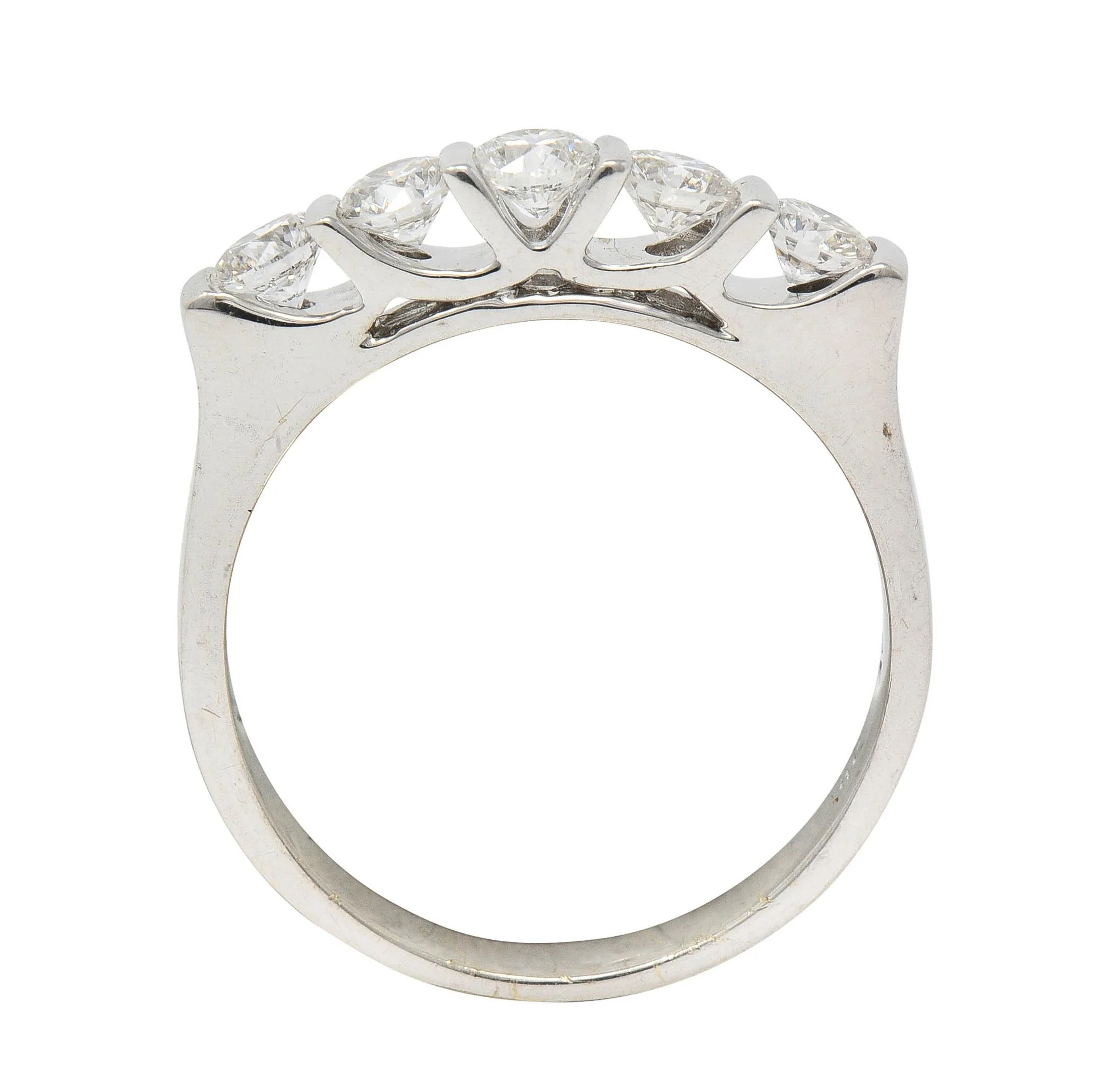 Contemporary 0.75 CTW Diamond 18 Karat White Gold Five Stone Wedding Band Ring - Image 3