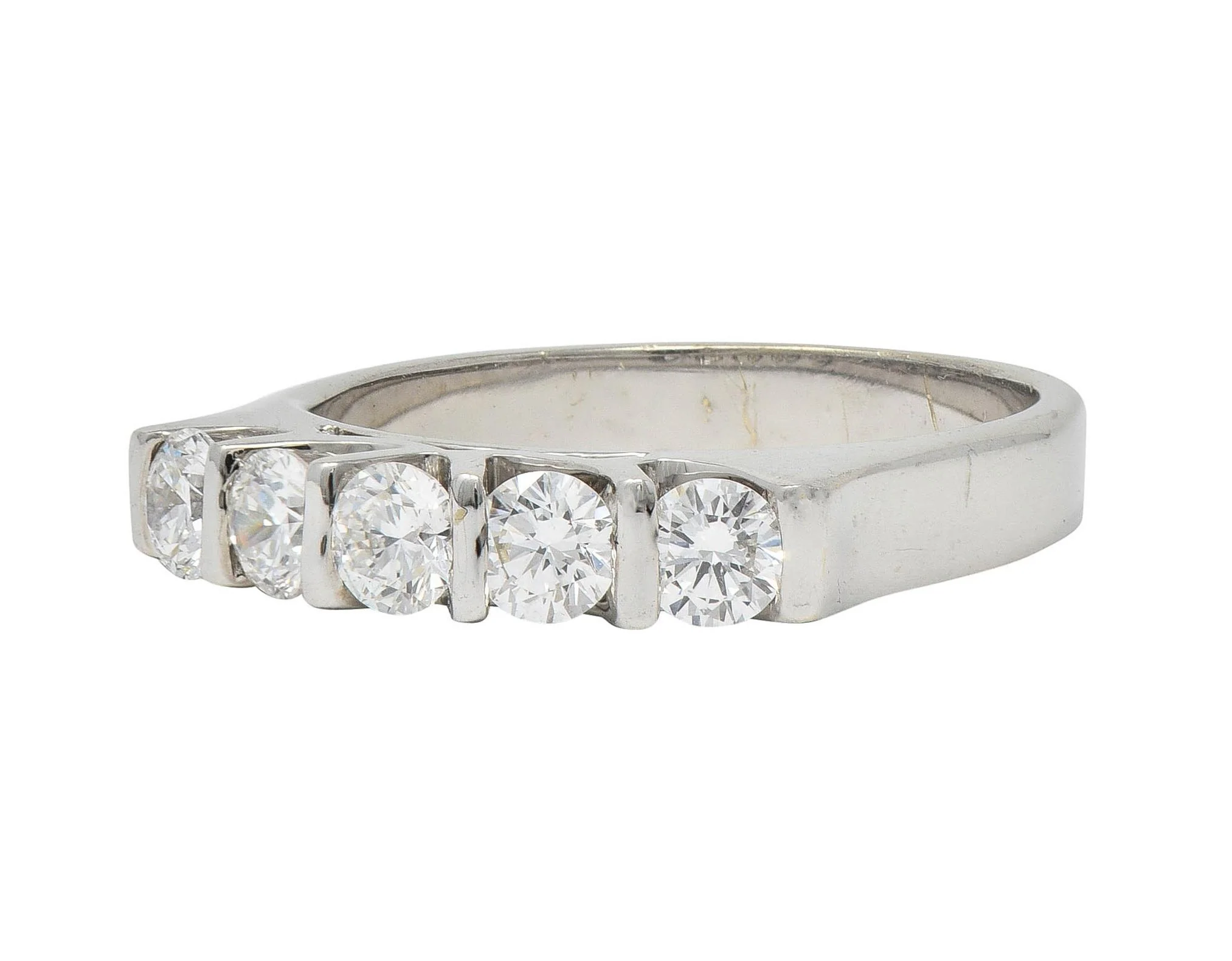 Contemporary 0.75 CTW Diamond 18 Karat White Gold Five Stone Wedding Band Ring - Image 7