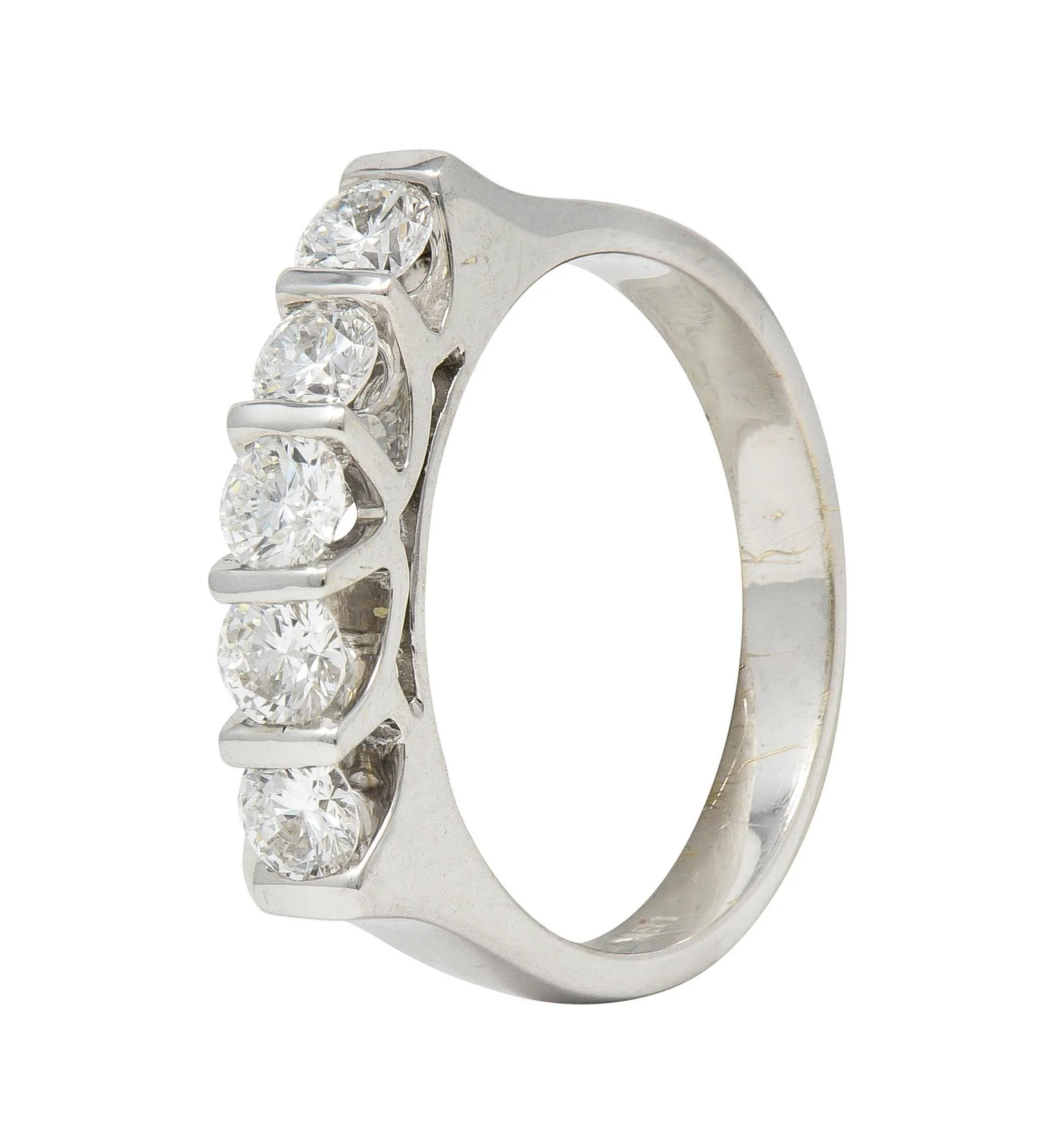 Contemporary 0.75 CTW Diamond 18 Karat White Gold Five Stone Wedding Band Ring - Image 9