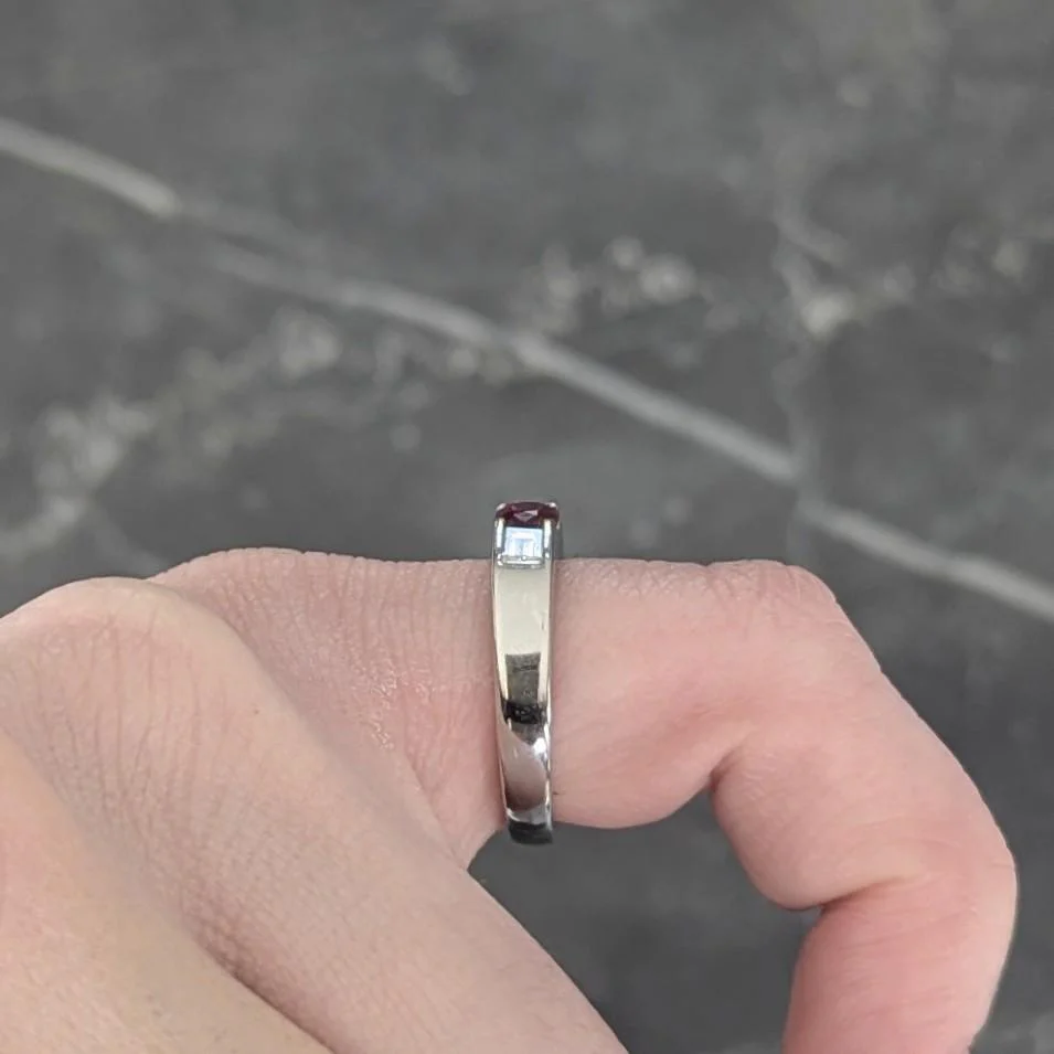 Contemporary 0.82 CTW Ruby Diamond Platinum Three Stone Ring - Image 11