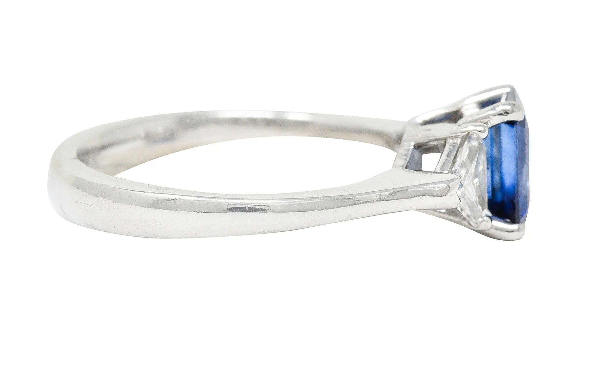 Contemporary 1.25 CTW Sapphire Diamond Three Stone Ring - Image 3