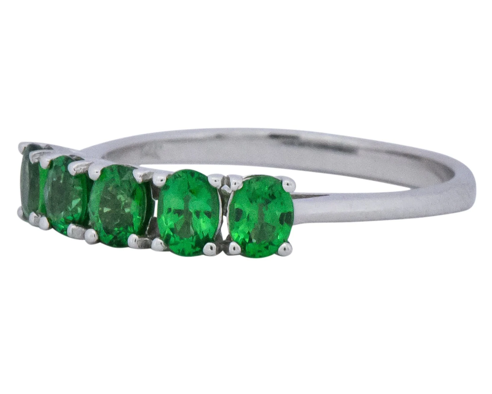 Contemporary 1.25 CTW Tsavorite Garnet 14 Karat White Gold Ring - Image 4