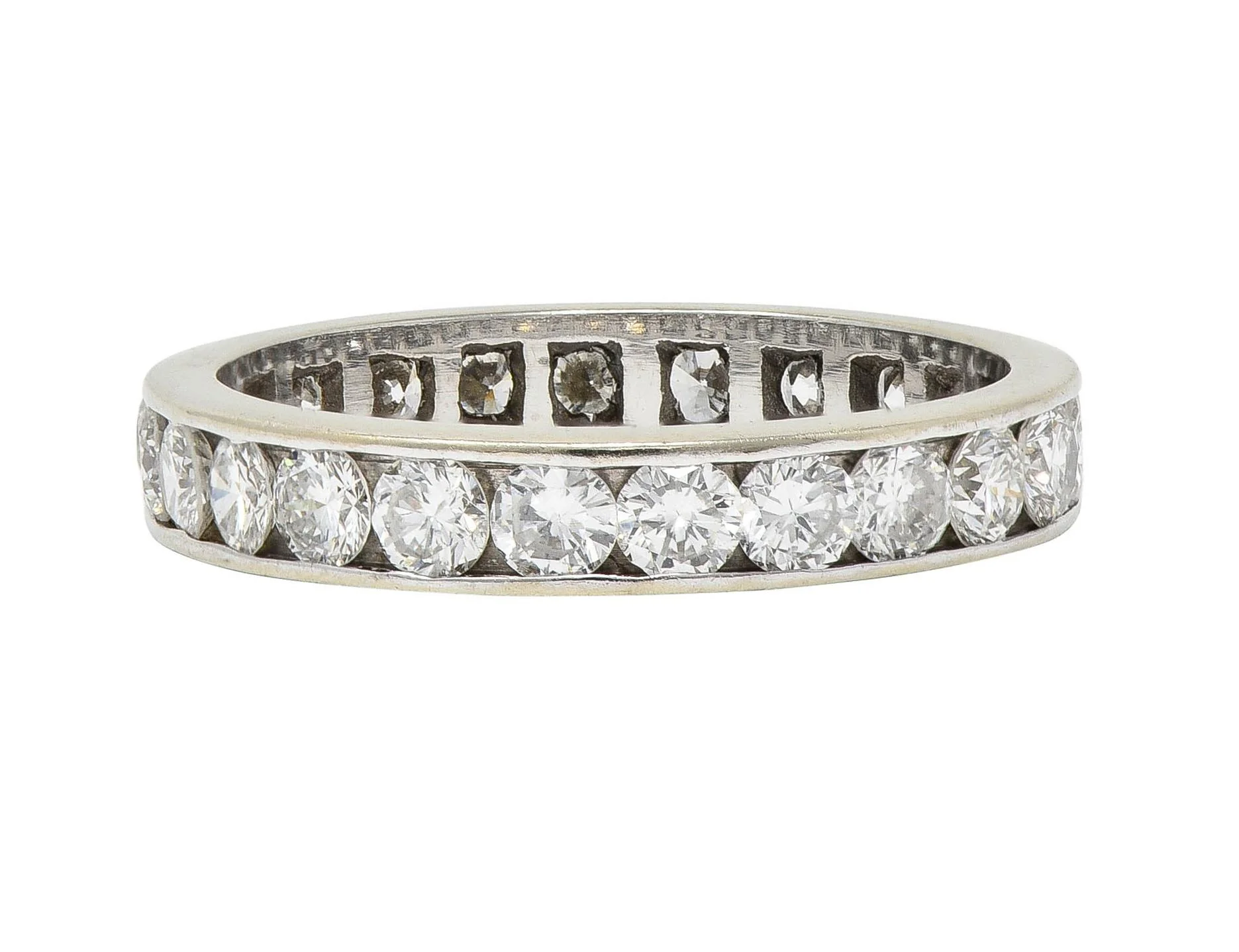 Contemporary 1.61 CTW Round Diamond 14 Karat White Gold Eternity Wedding Band Ring - Image 5