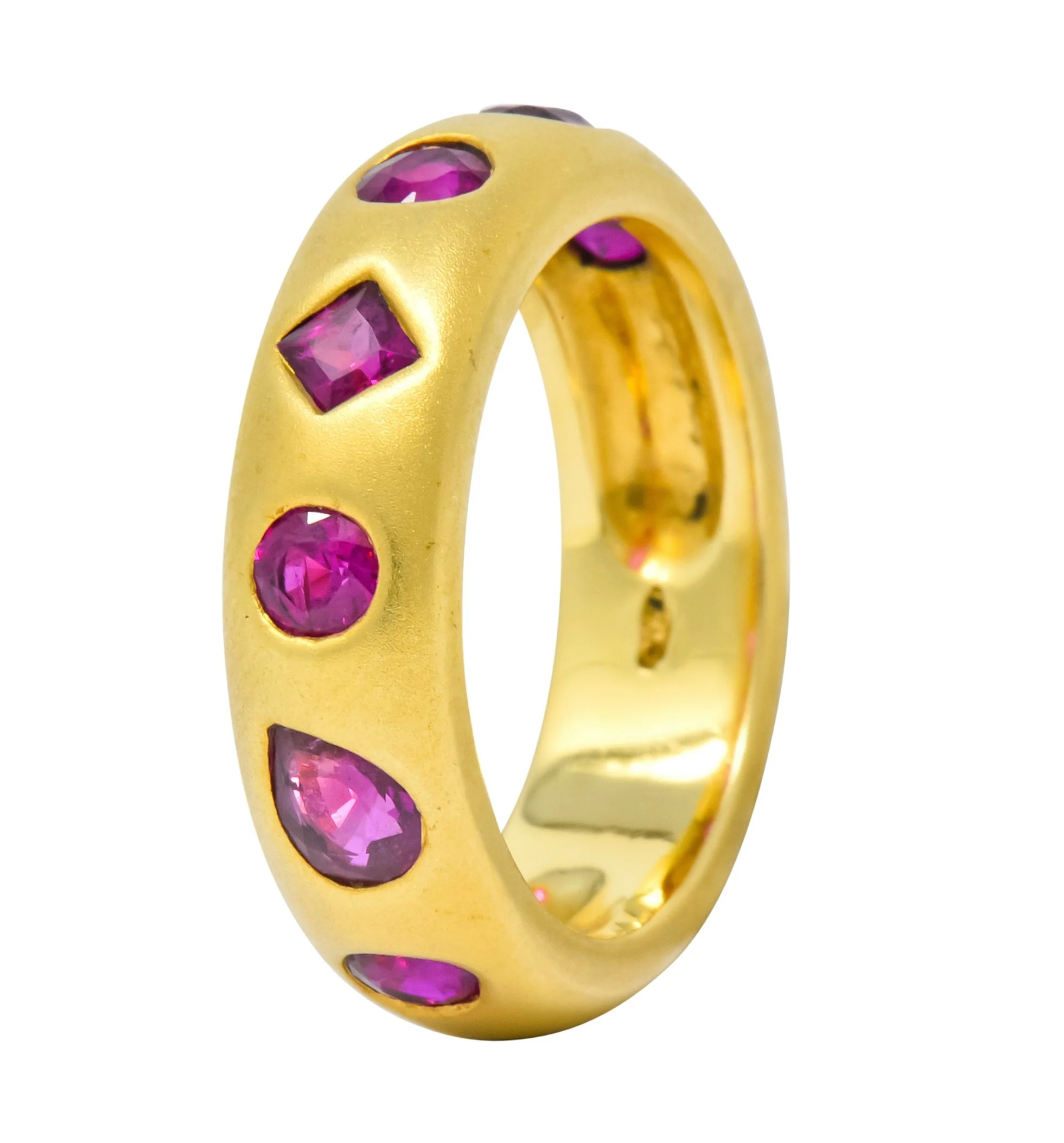 Contemporary 1.75 CTW Ruby 18 Karat Gold Geometric Band Ring - Image 8