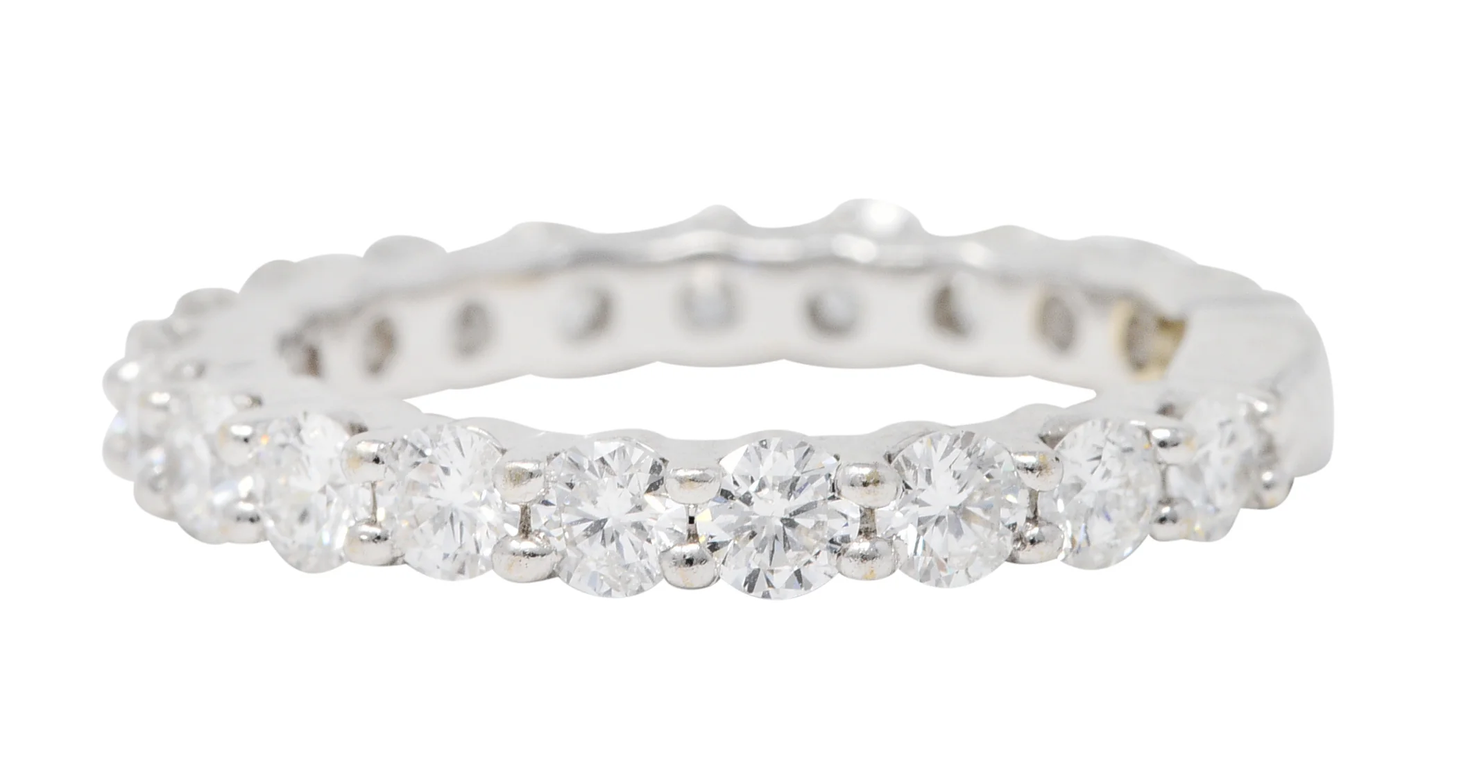 Contemporary 1.80 CTW Diamond 18 Karat White Gold Band Ring - Image 2