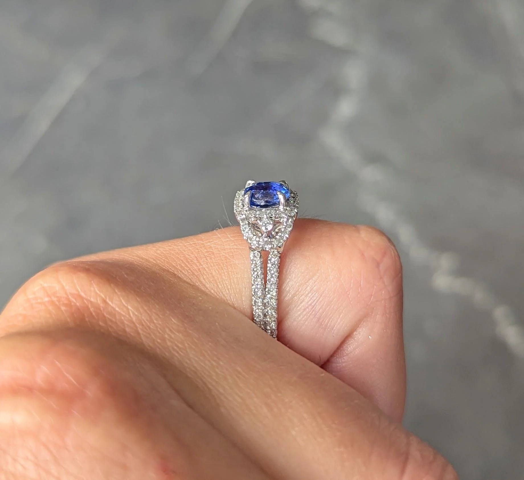 Contemporary 1.98 CTW Sapphire Diamond 18 Karat White Gold Halo Ring - Image 9