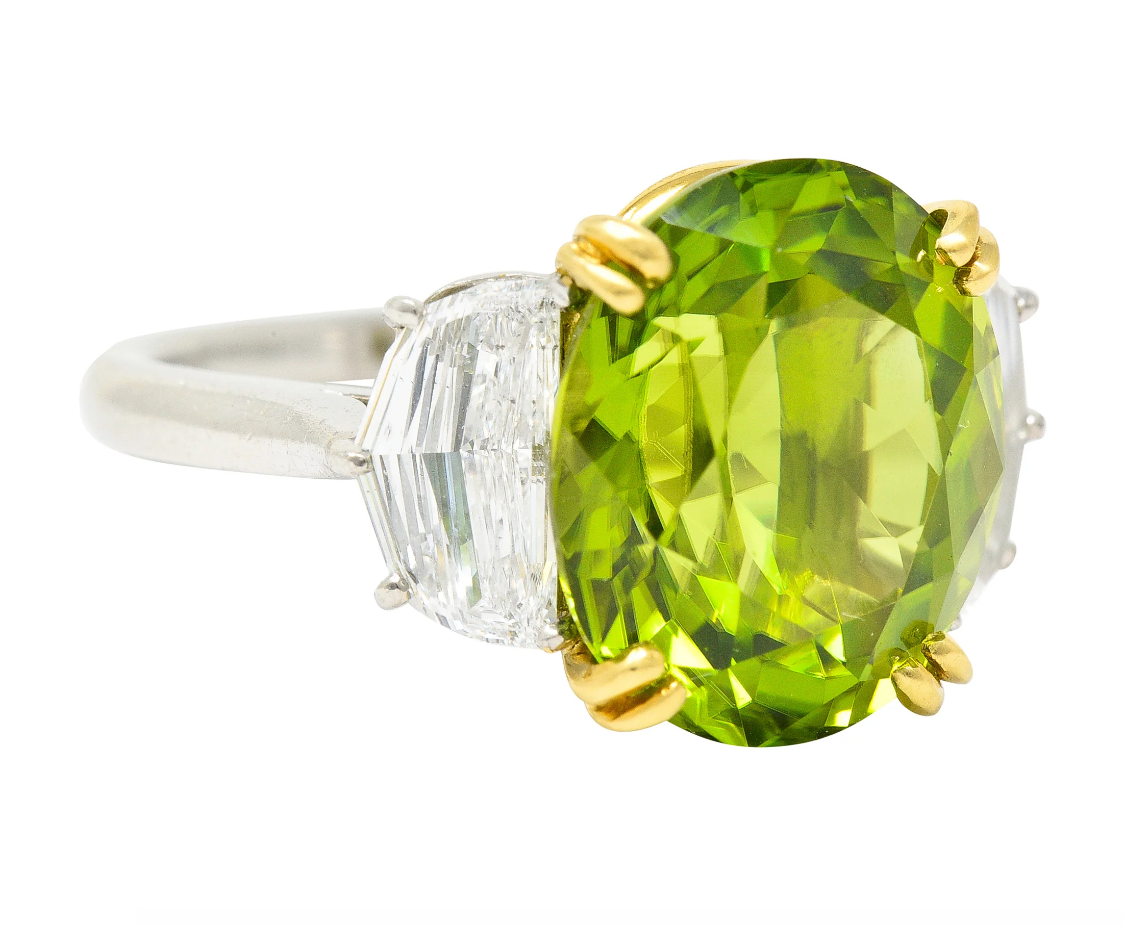 Contemporary 10.51 CTW Oval Cut Peridot Half Moon Step-Cut Diamond Platinum 18 Karat Yellow Gold Three Stone Ring - Image 2