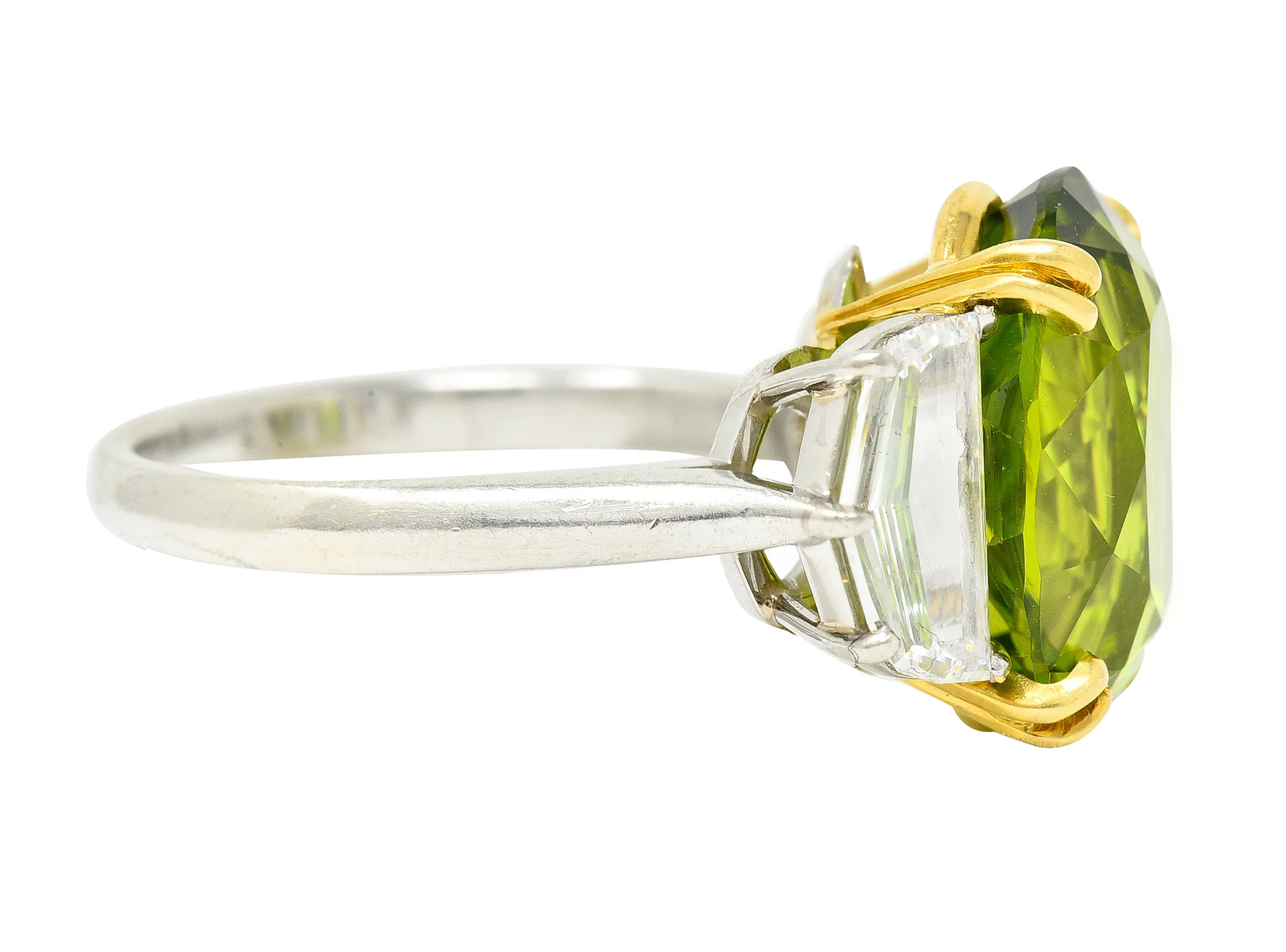 Contemporary 10.51 CTW Oval Cut Peridot Half Moon Step-Cut Diamond Platinum 18 Karat Yellow Gold Three Stone Ring - Image 3