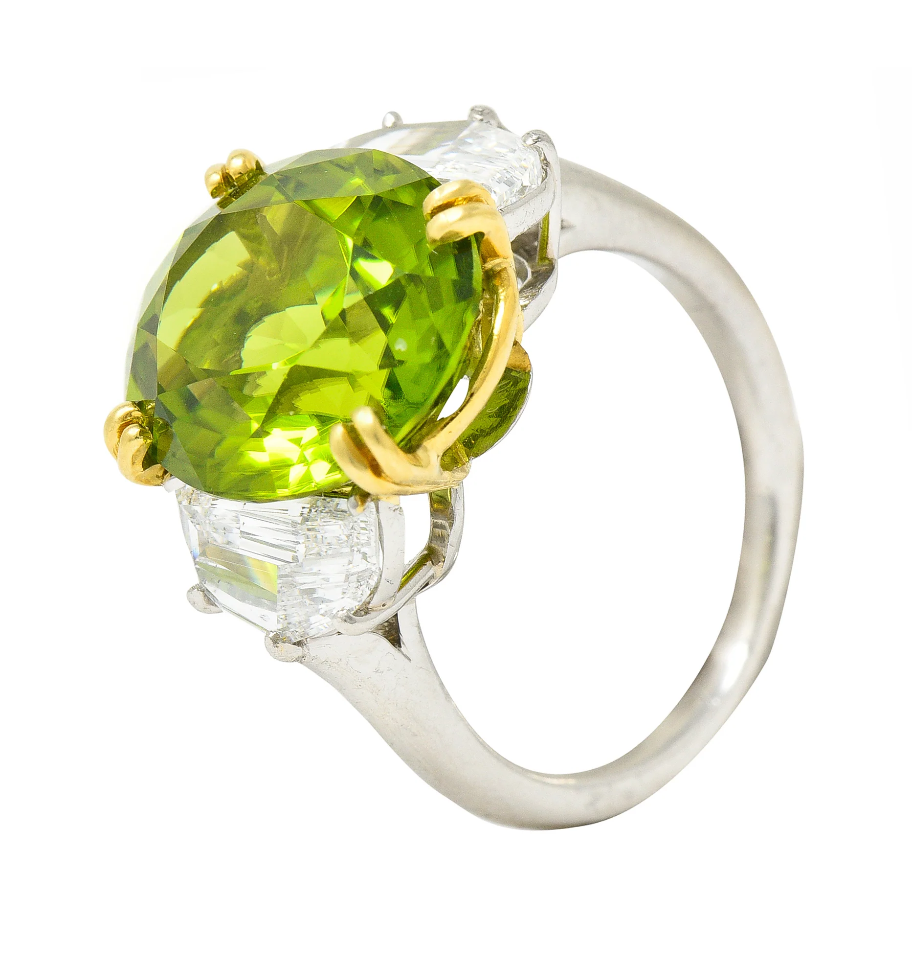 Contemporary 10.51 CTW Oval Cut Peridot Half Moon Step-Cut Diamond Platinum 18 Karat Yellow Gold Three Stone Ring - Image 8