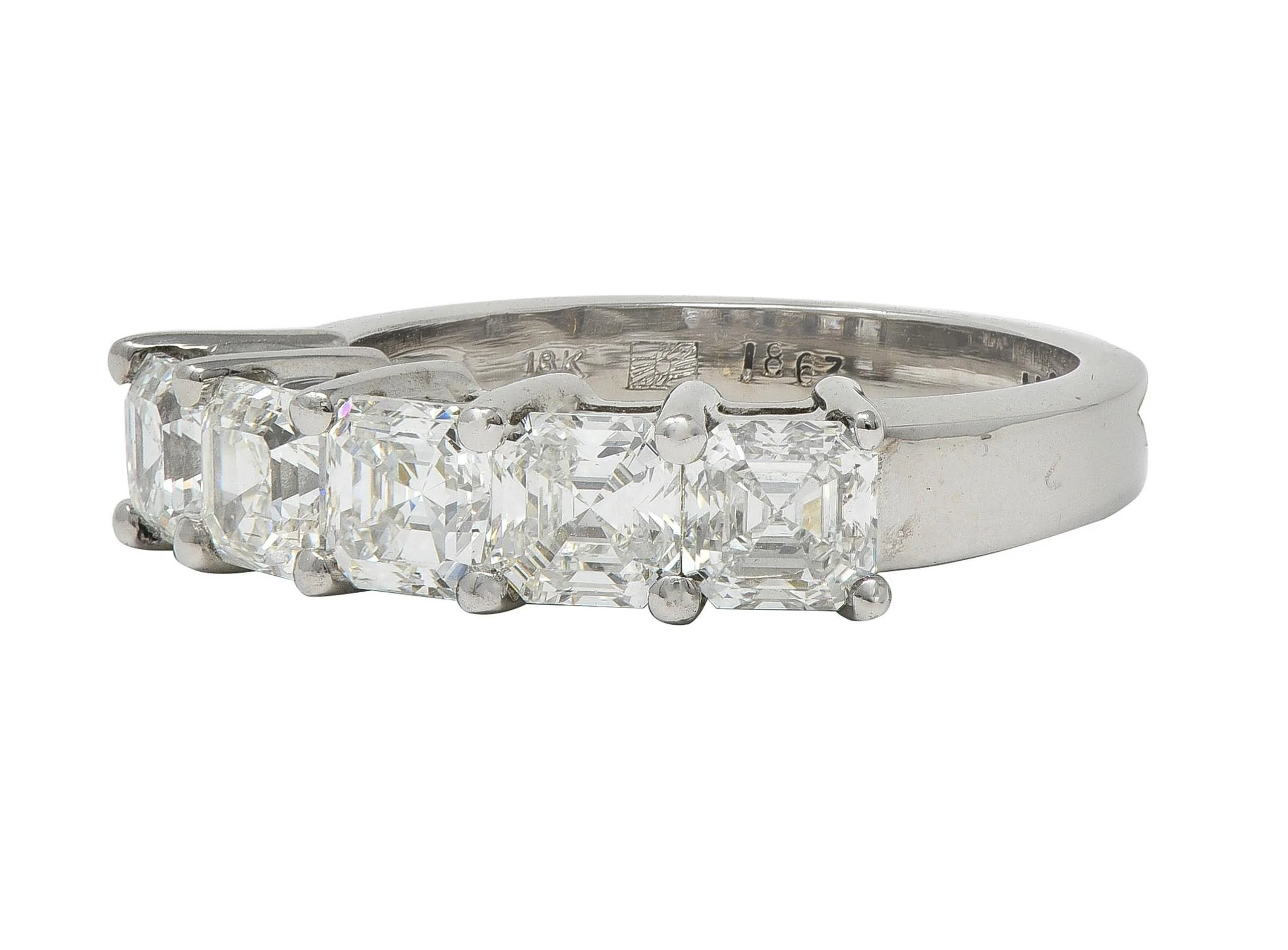 Contemporary 2.55 CTW Asscher Cut Diamond 18 Karat Yellow Gold Wedding Band Ring - Image 5