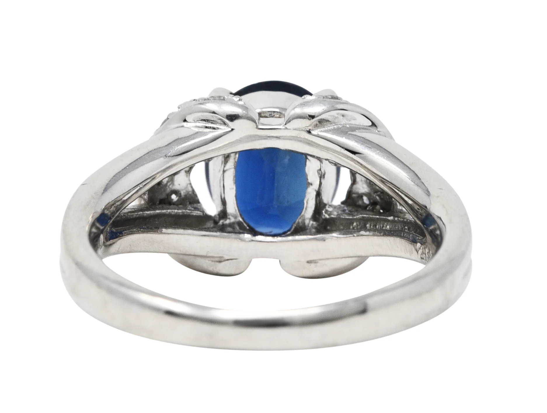 Contemporary 2.80 CTW Sapphire Diamond Gemstone Ring - Image 4