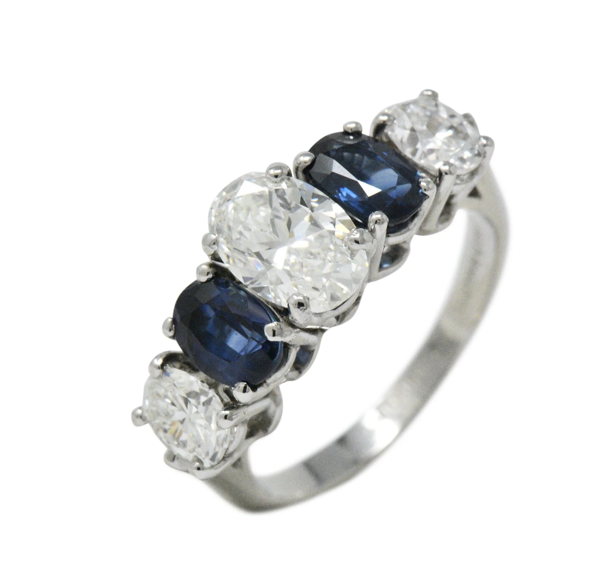 Contemporary 2.90 CTW Diamond Sapphire And Platinum Ring GIA - Image 6