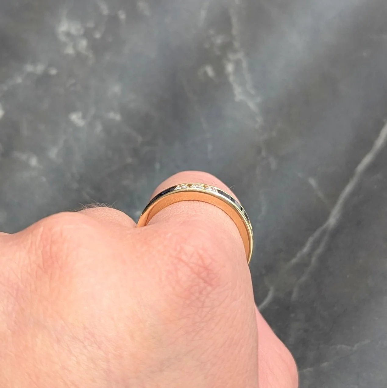 Contemporary 3.00 CTW Diamond Sapphire 18 Karat Yellow Gold Eternity Channel Band Ring - Image 8