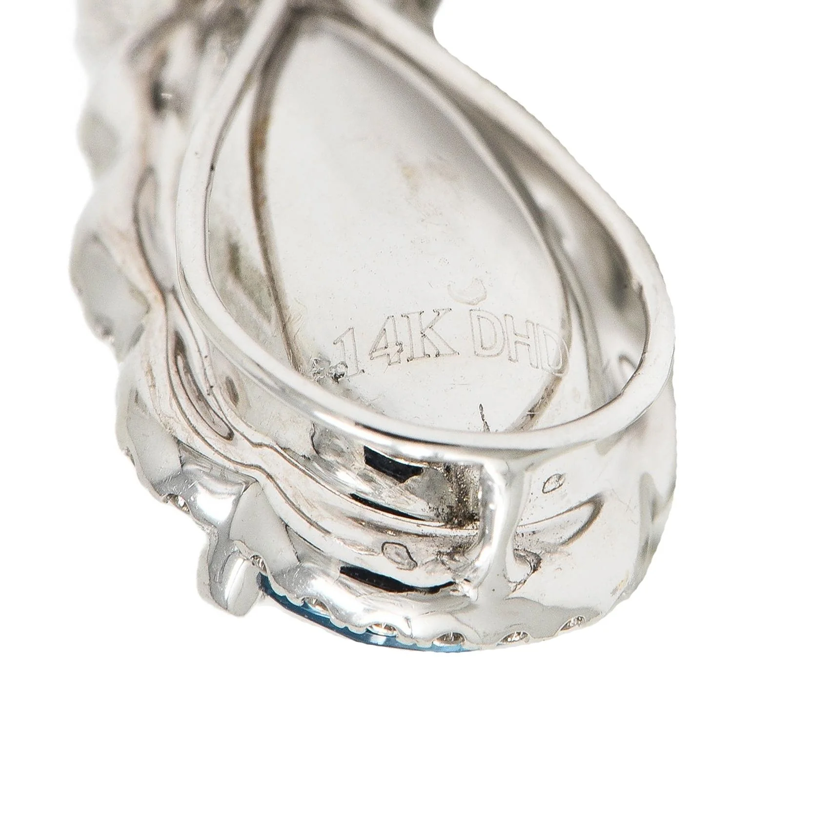 Contemporary 4.42 CTW Aquamarine Diamond 14 Karat White Gold Pendant Necklace - Image 7