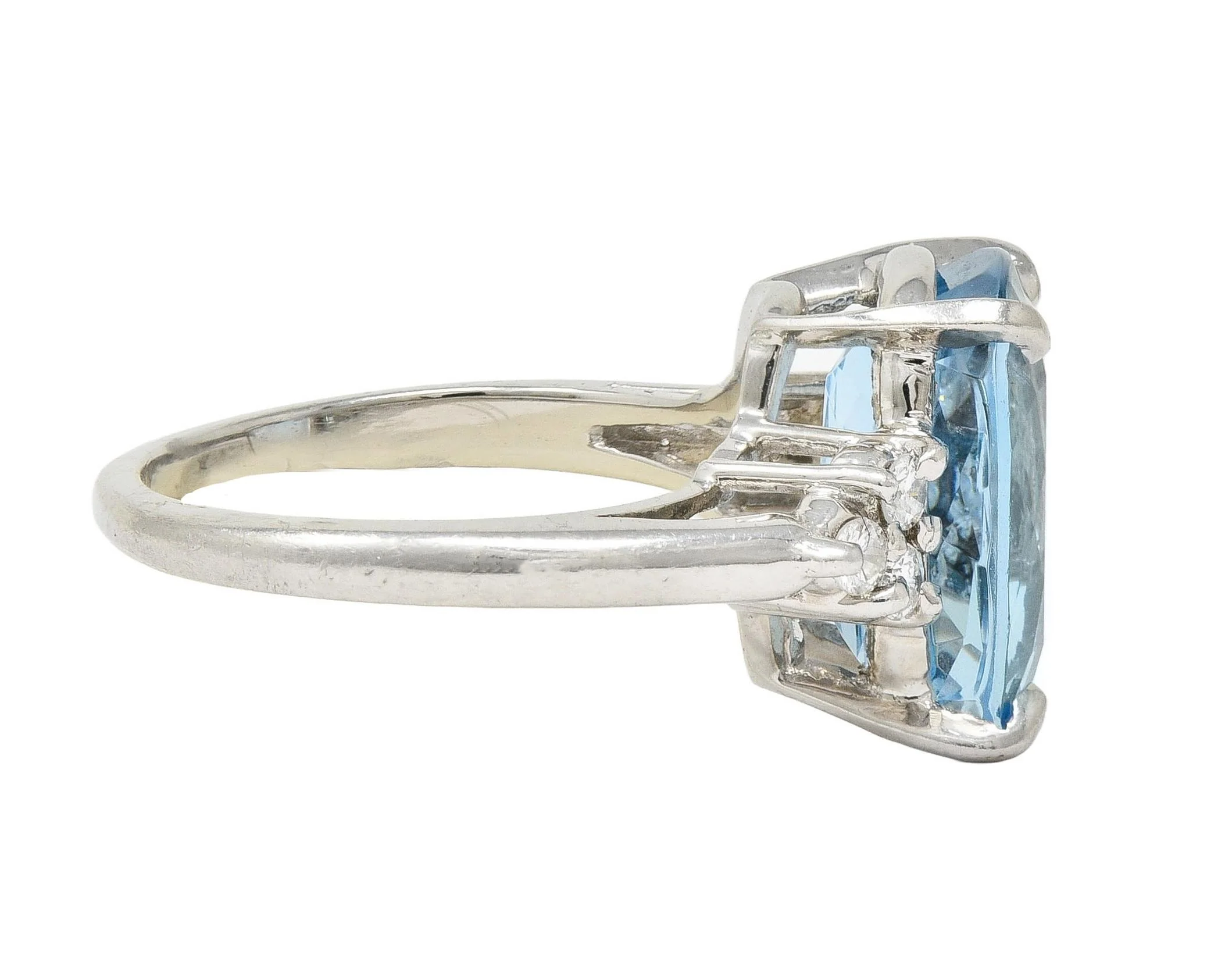 Contemporary 4.72 CTW Aquamarine Diamond Platinum Cluster Cocktail Ring - Image 5