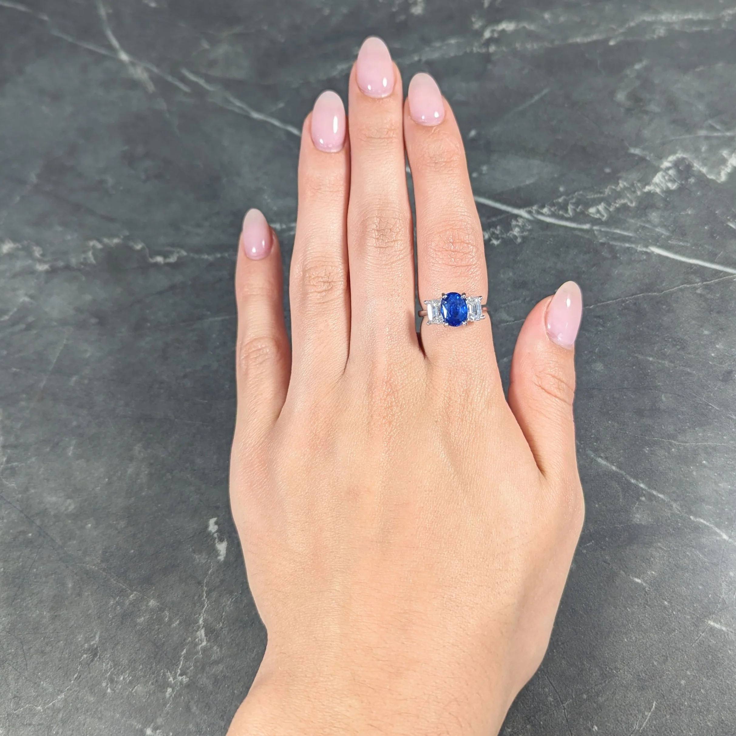 Contemporary 4.82 CTW Oval Cut No Heat Sapphire Emerald Cut Diamond Platinum Three Stone Ring GIA - Image 10