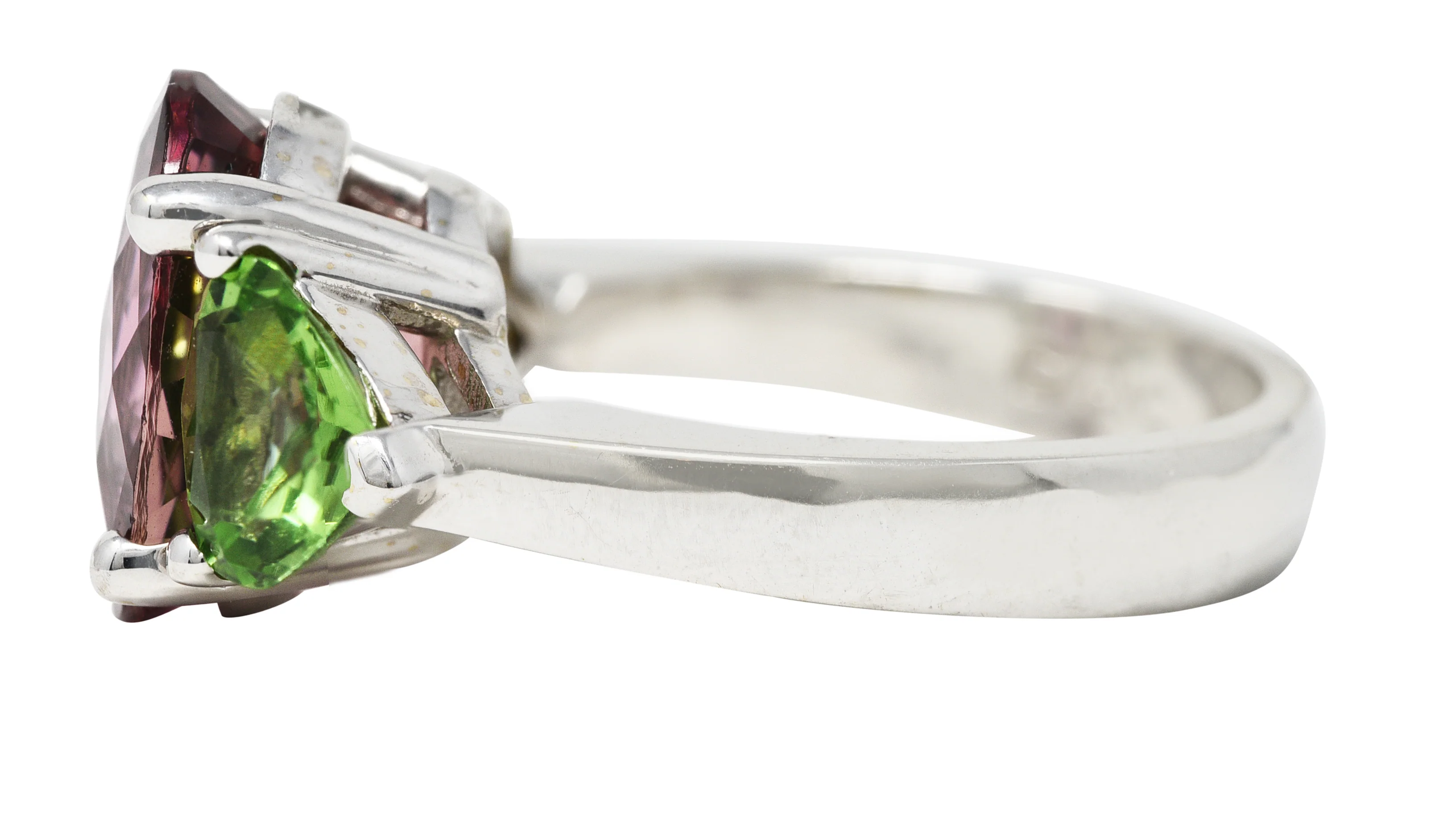 Contemporary 7.23 CTW Oval Cut Pink Tourmaline Peridot 18 Karat White Gold Three Stone Ring - Image 5
