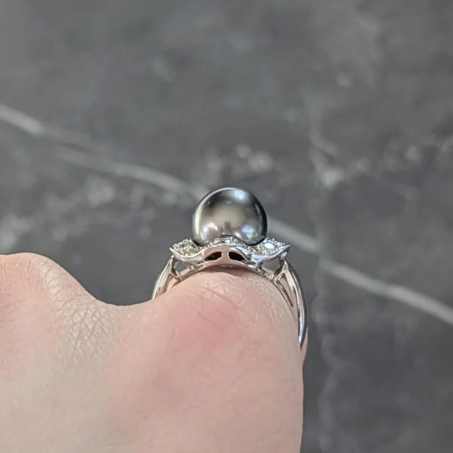 Contemporary Diamond Black Tahitian Pearl 18 Karat White Gold Halo Ring - Image 10