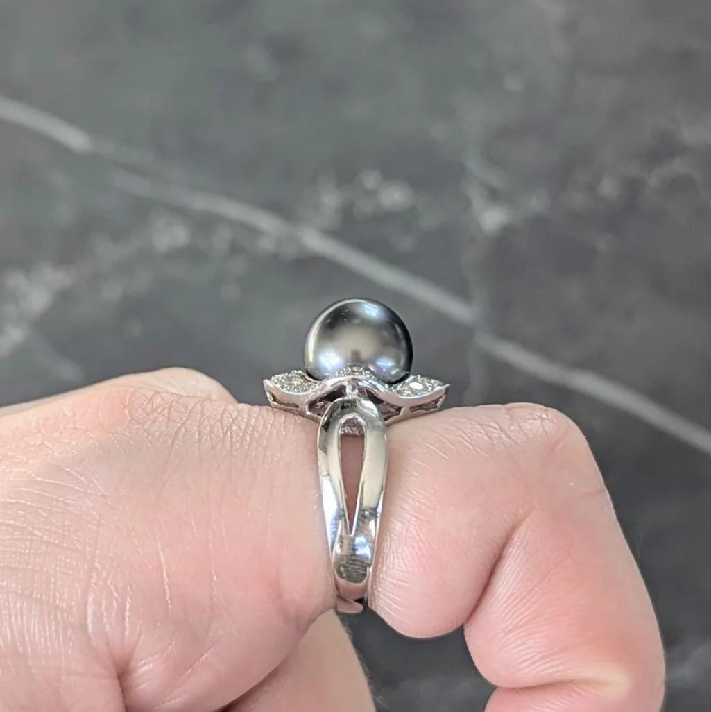 Contemporary Diamond Black Tahitian Pearl 18 Karat White Gold Halo Ring - Image 11