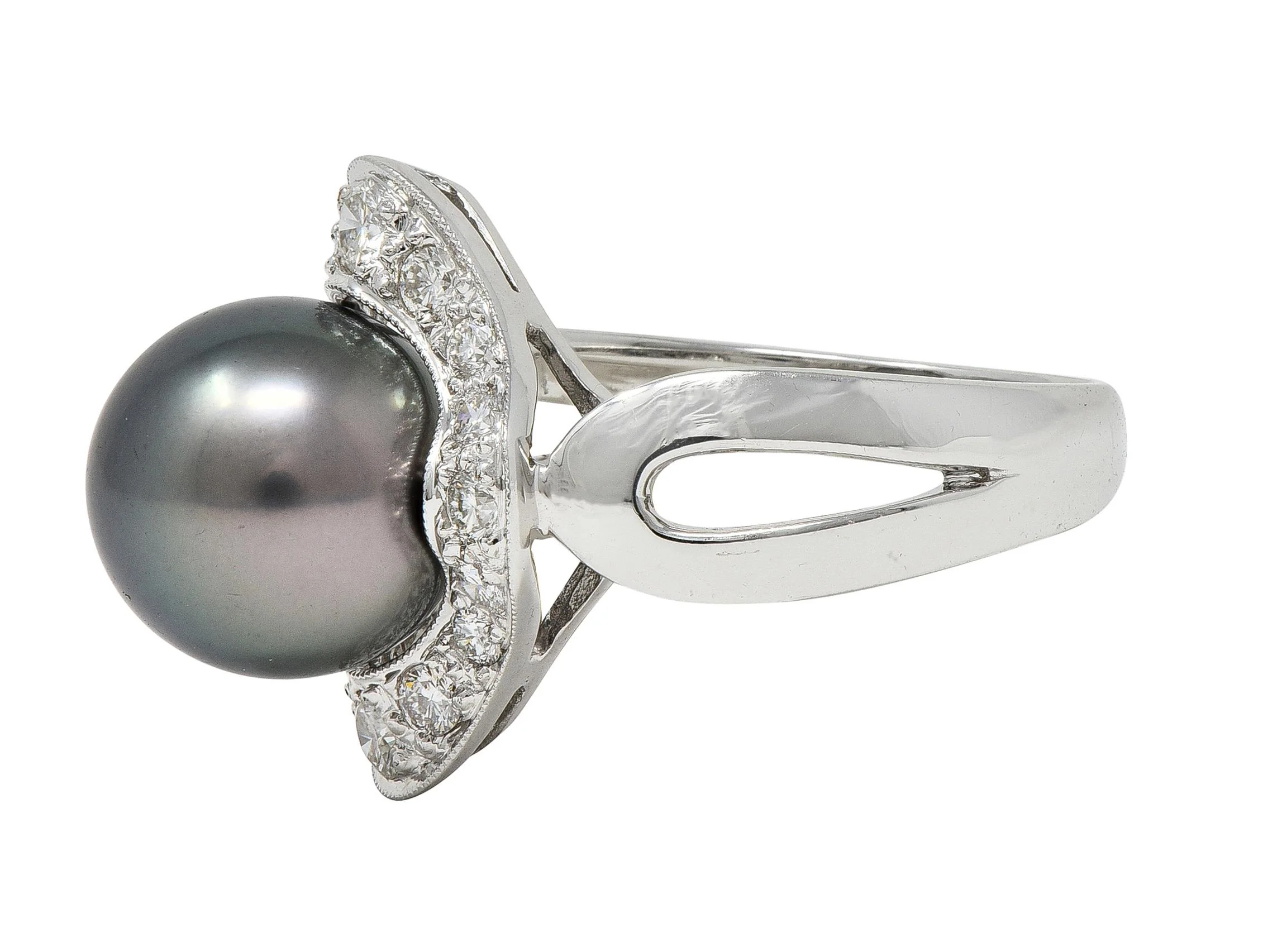 Contemporary Diamond Black Tahitian Pearl 18 Karat White Gold Halo Ring - Image 5