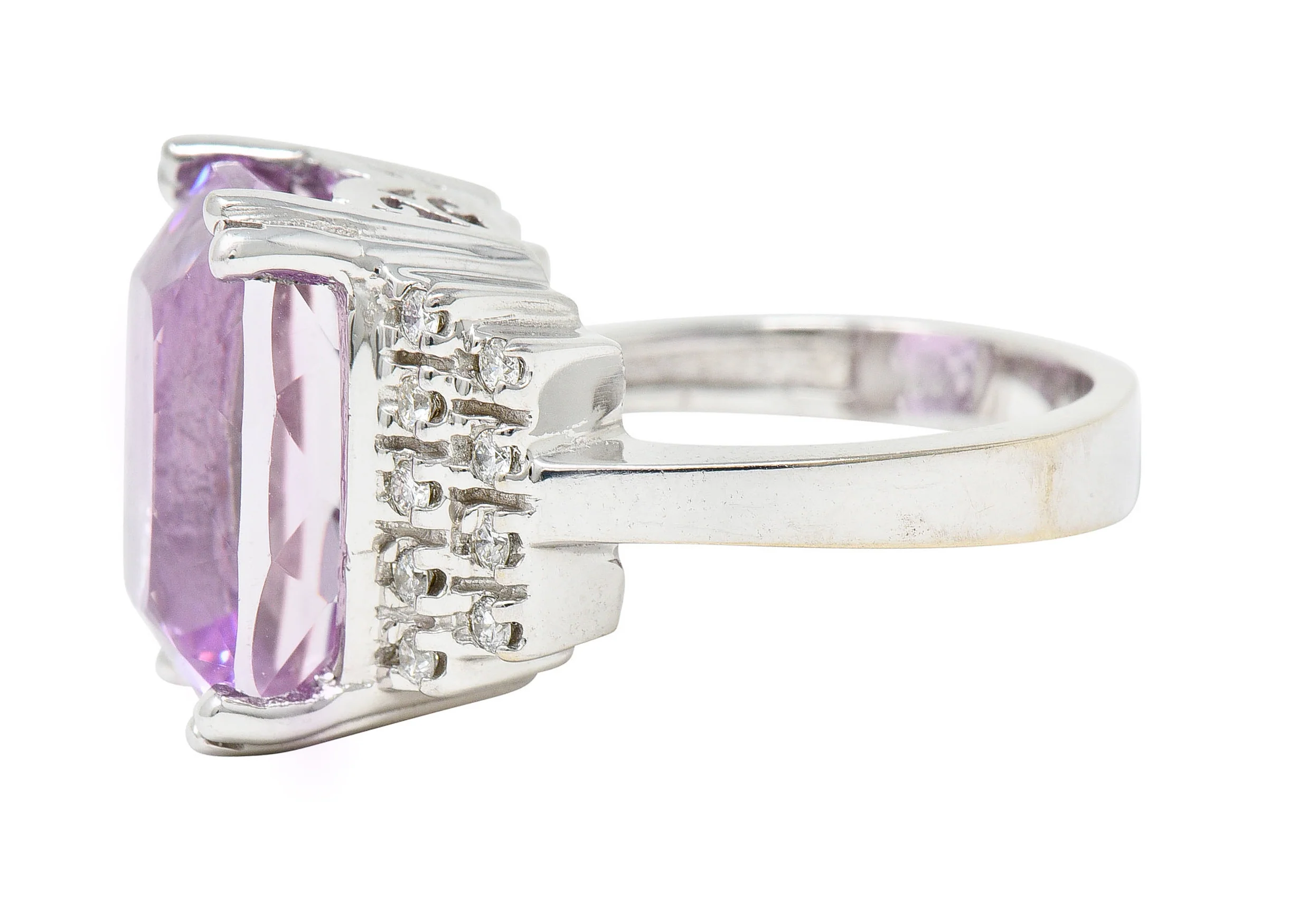 Contemporary Kunzite Diamond 14 Karat White Gold Cocktail Ring - Image 5