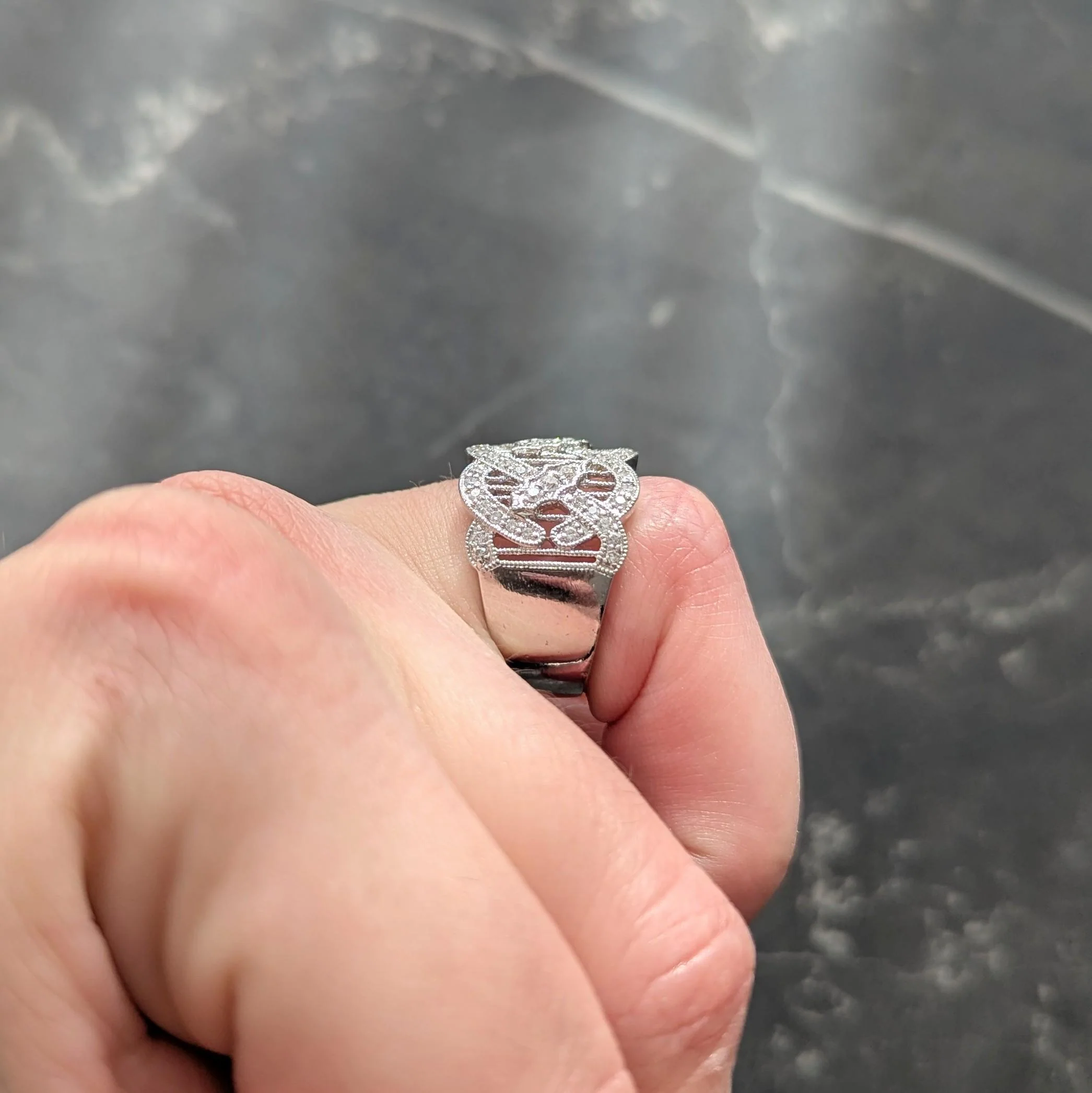 Contemporary Round Diamond 18 Karat White Gold Wide Twist Filigree Band Ring - Image 9