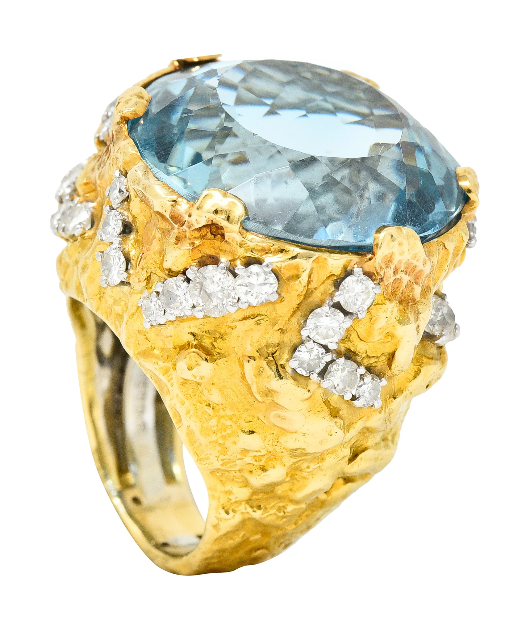 David Webb 1970's 43.10 CTW Aquamarine Diamond Platinum 18 Karat Yellow Gold Substantial Vintage Cocktail Ring - Image 12