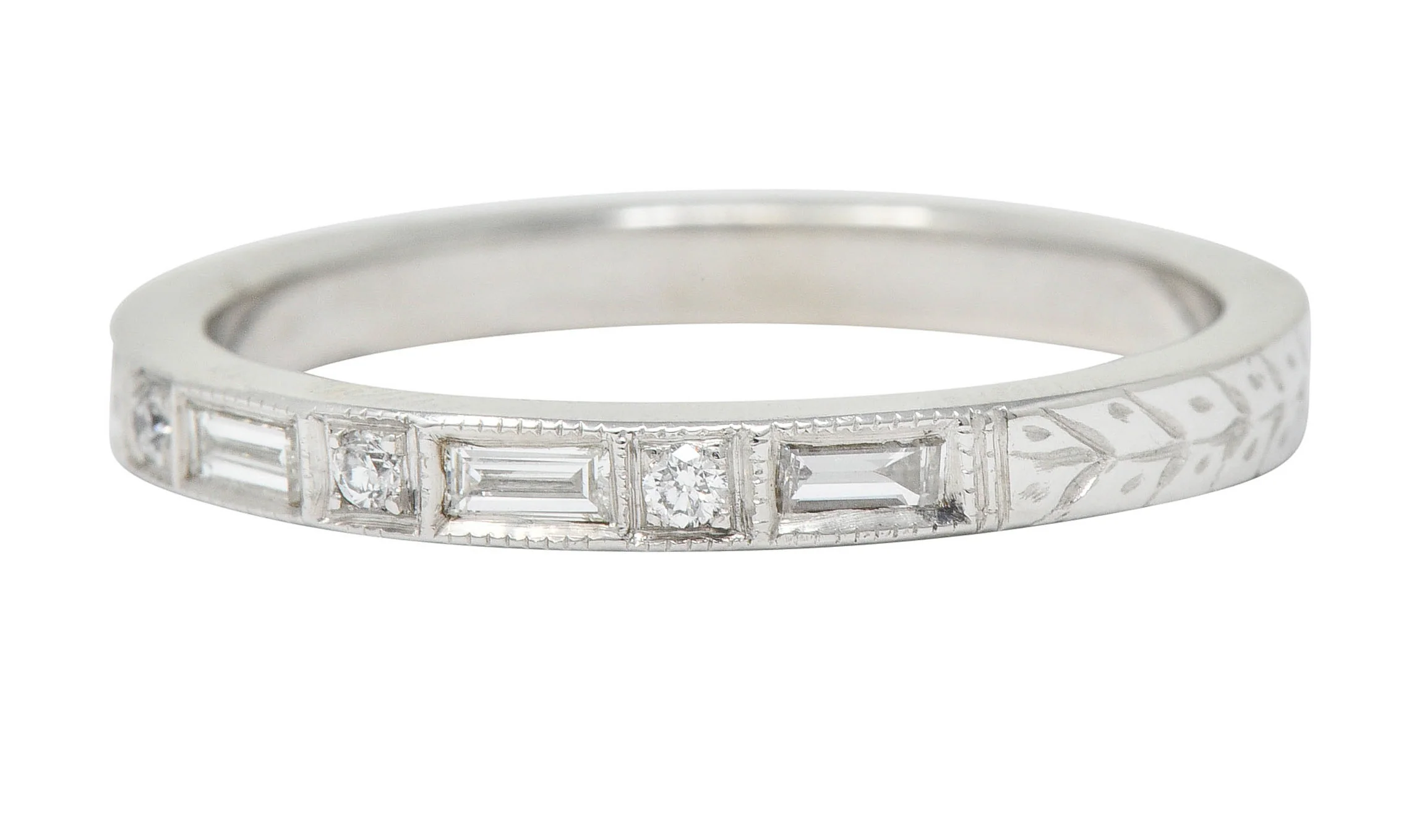 Diamond 14 Karat Gold Wheat Stacking Band - Image 6