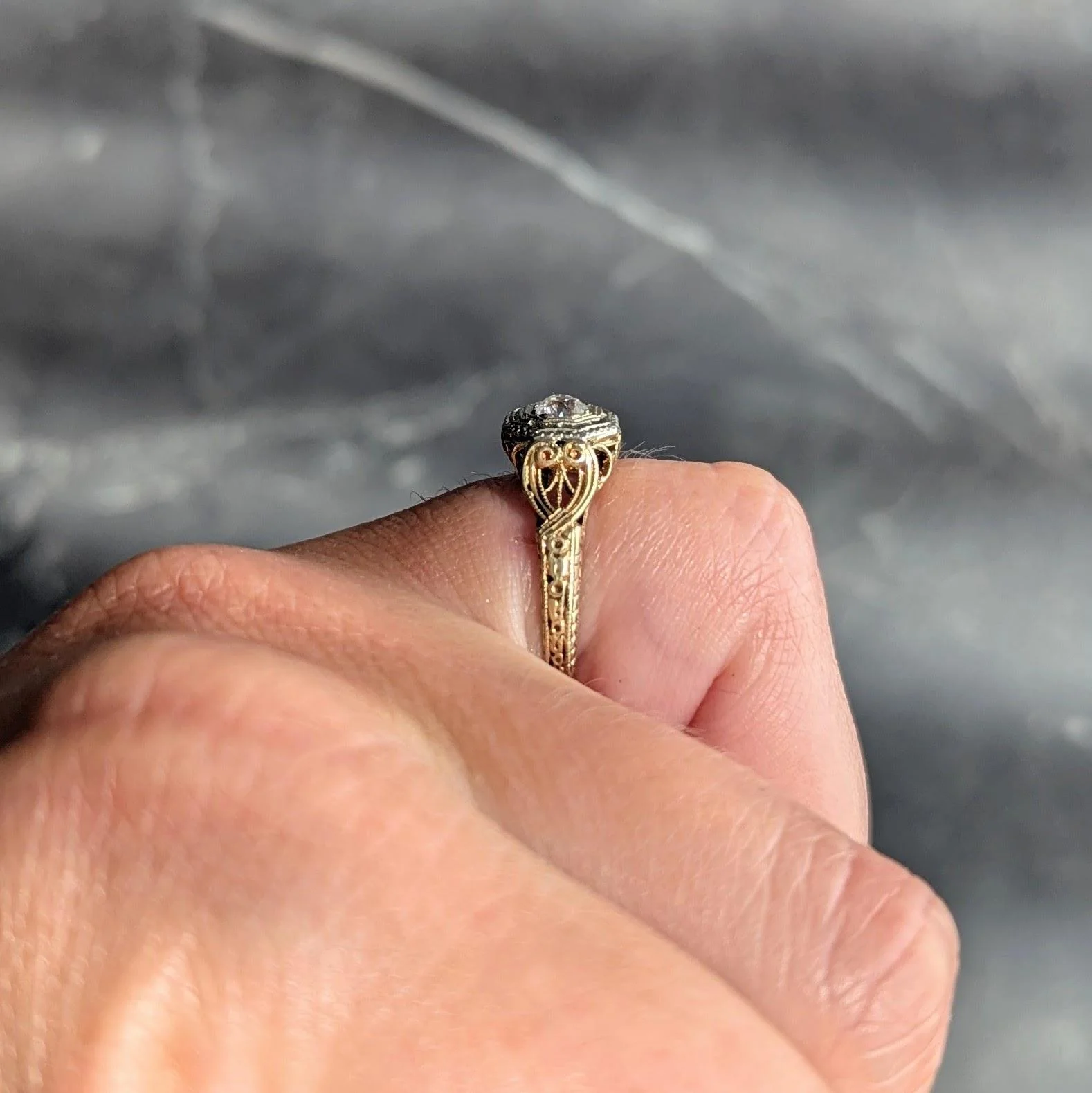 Early Art Deco Old European Cut Diamond 18 Karat Two-Tone Gold Antique Heart Engagement Ring - Image 9