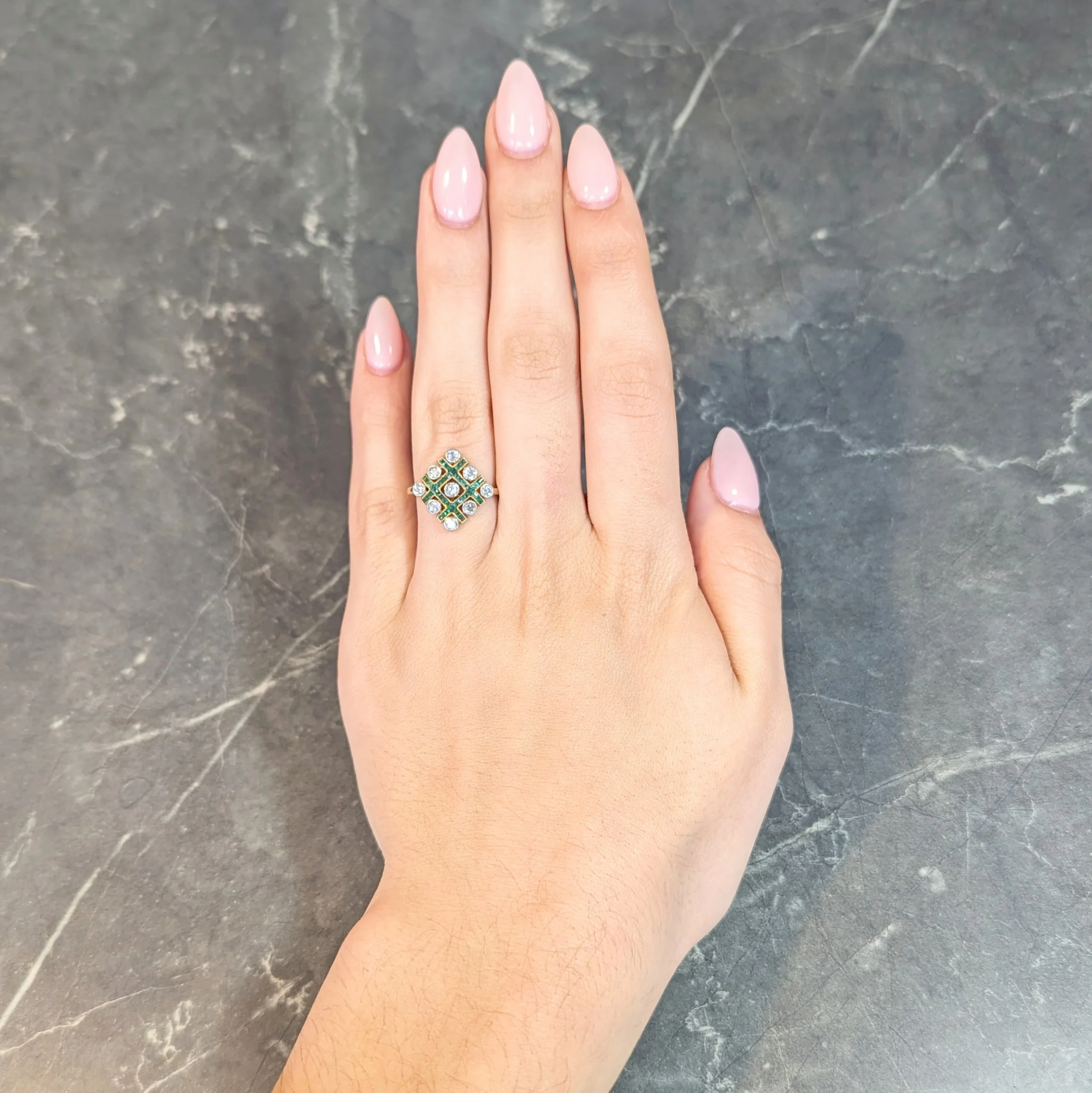 Edwardian 1.59 CTW Diamond Emerald Platinum 18 Karat Gold Antique Checkerboard Ring - Image 11