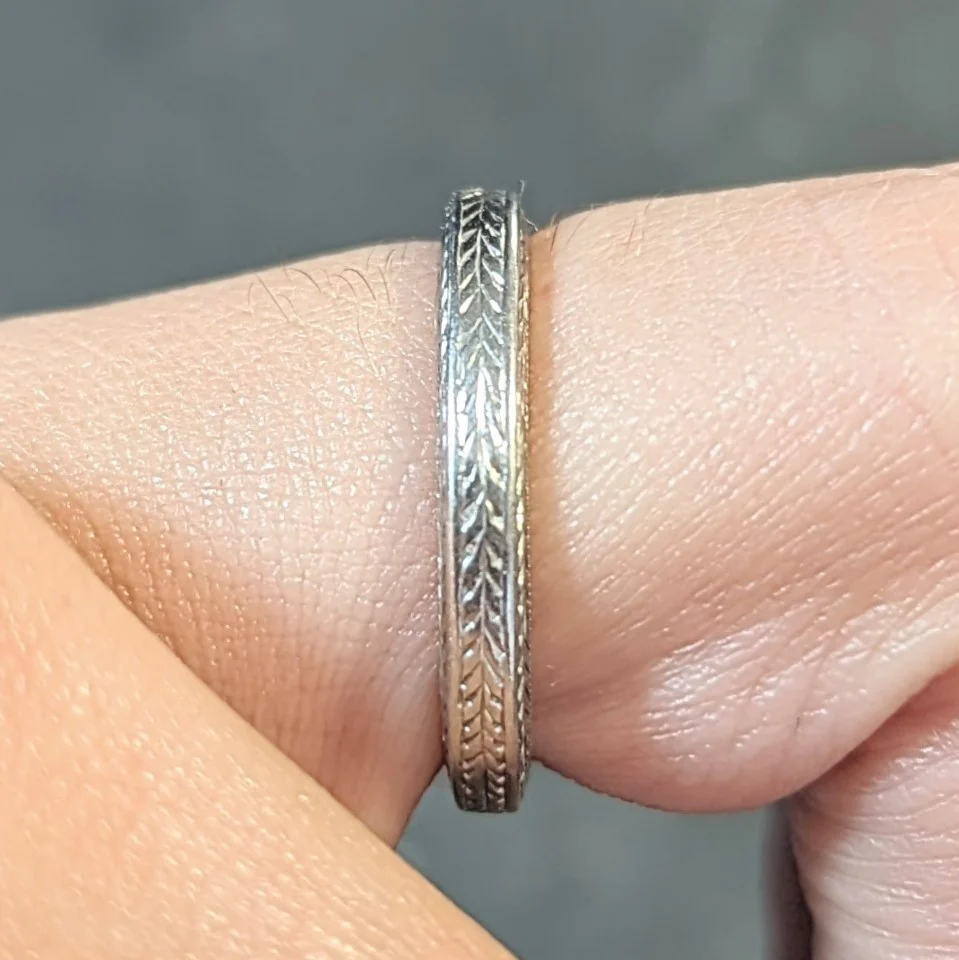 Edwardian 1912 18 Karat Two-Tone Gold Wheat Antique Wedding Band Ring - Image 14