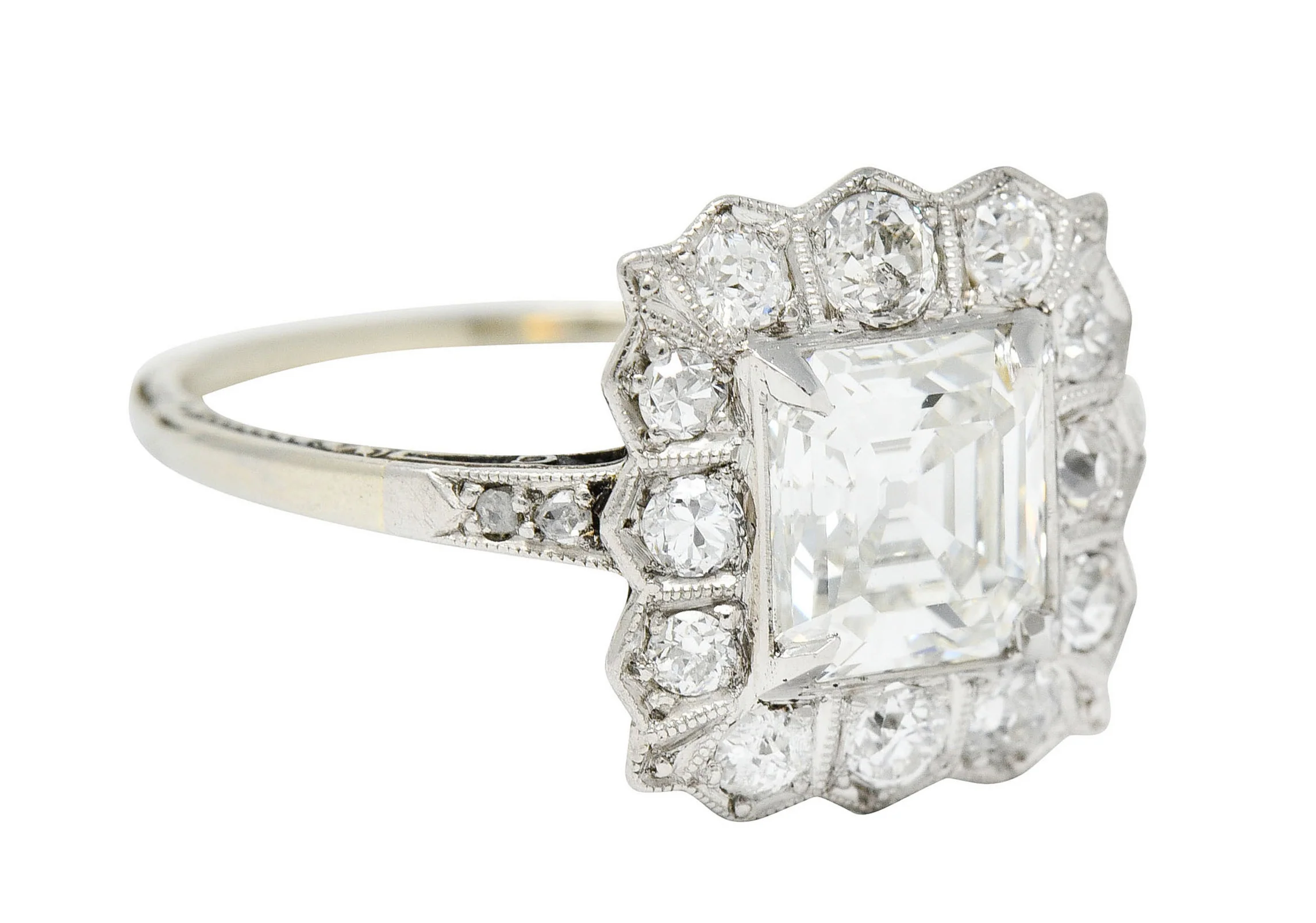 Edwardian 2.07 CTW Asscher Diamond Platinum-Topped 14 Karat Gold Cluster Antique Ring GIA - Image 2