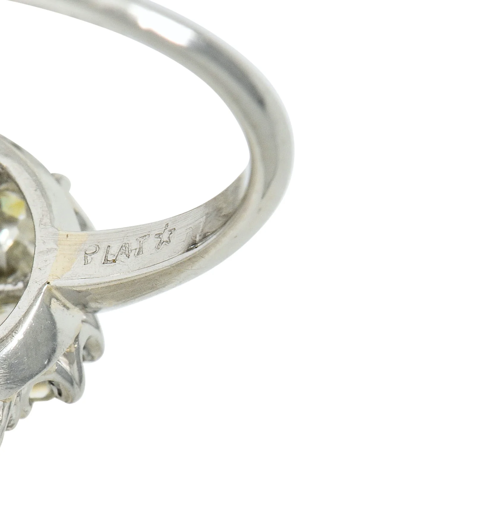 Edwardian 2.50 CTW Diamond Platinum Cluster Ring - Image 7