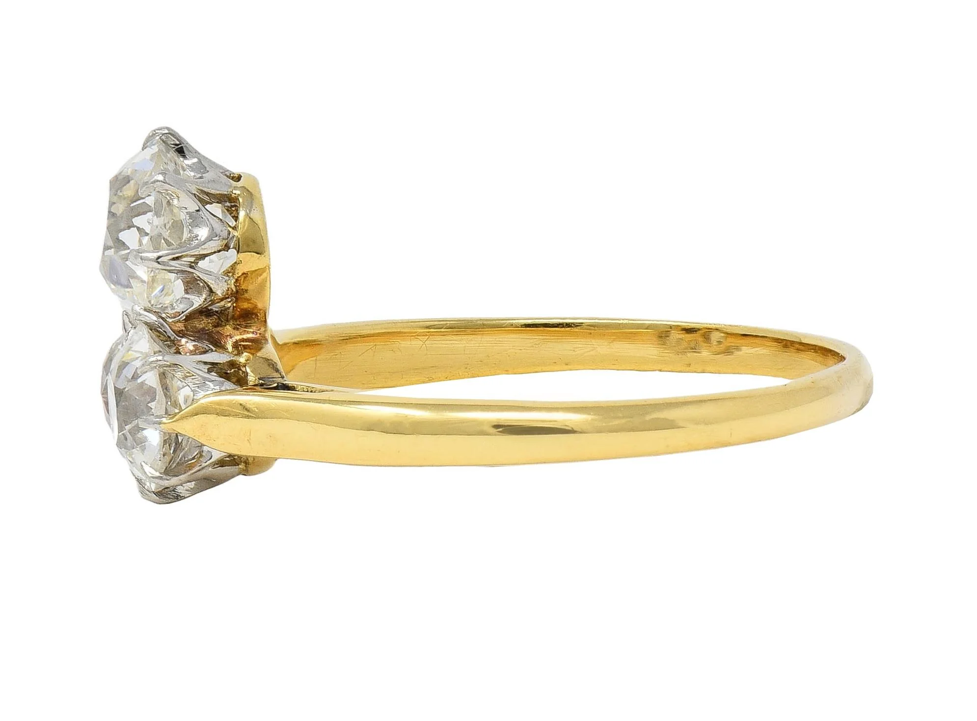 Edwardian 2.55 CTW Old Mine Diamond Platinum 18 Karat Yellow Gold Antique Three Stone Ring - Image 5