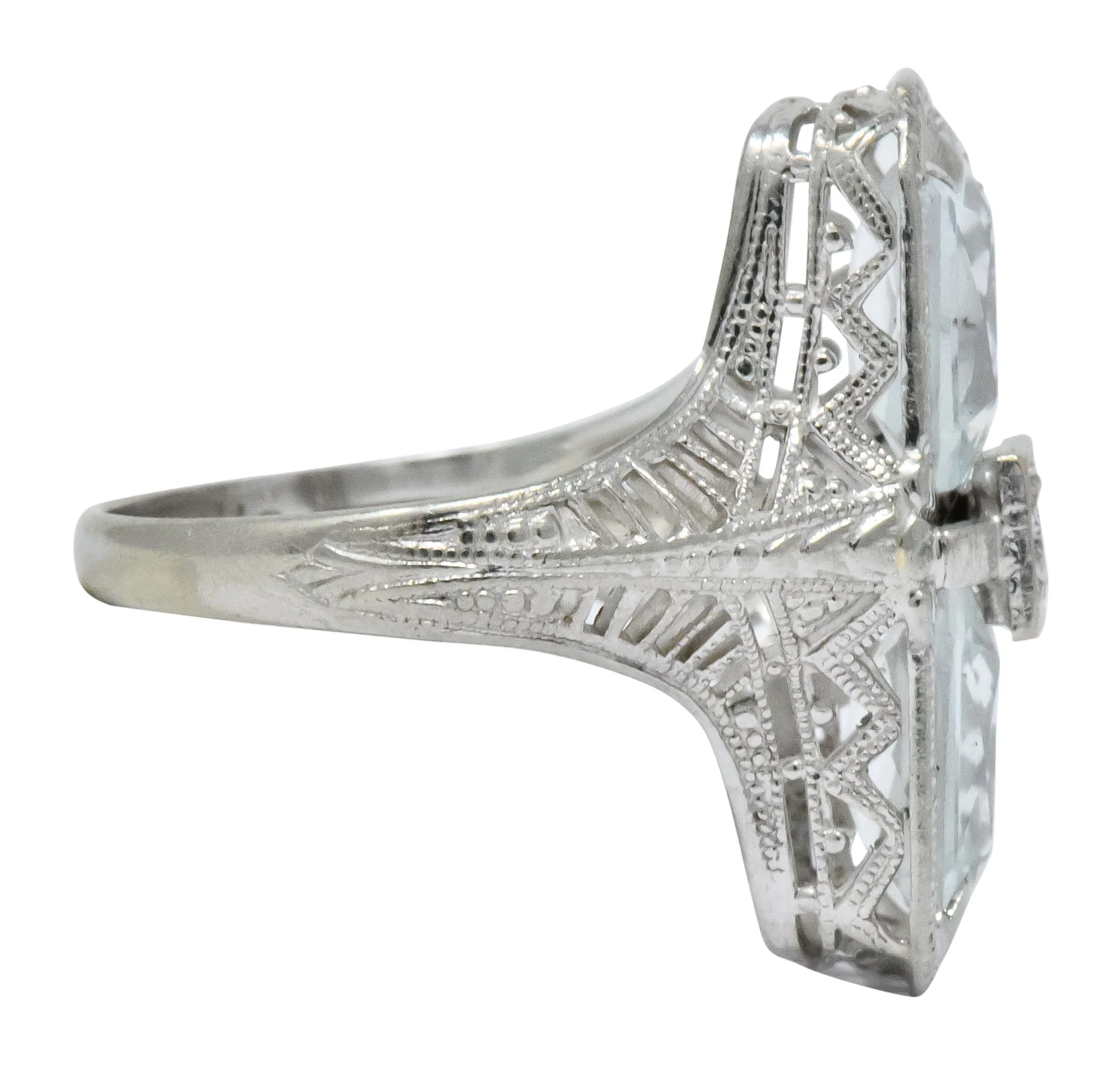 Edwardian 2.60 CTW Aquamarine Diamond 18 Karat White Gold Ring - Image 3