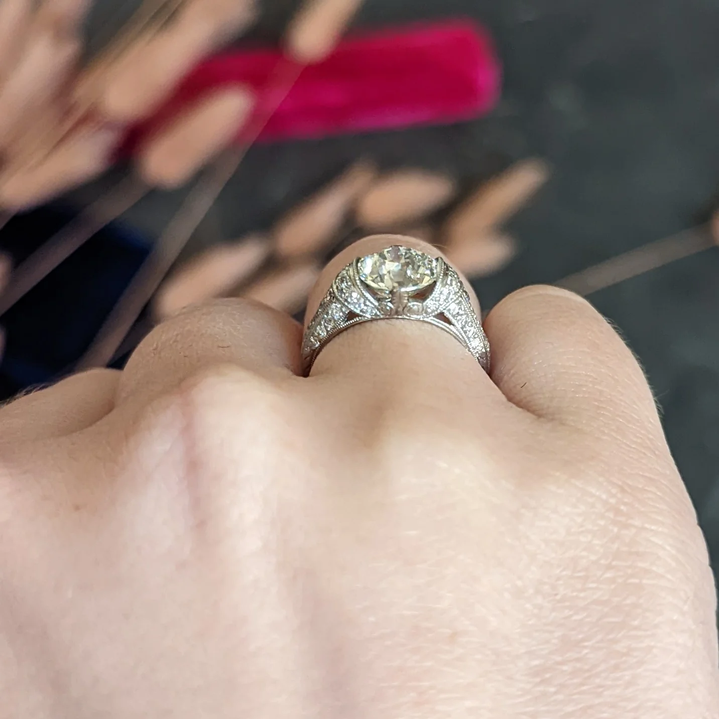 Edwardian 3.00 CTW Old Mine Cut Diamond Platinum Scrolled Feather Antique Engagement Ring - Image 14