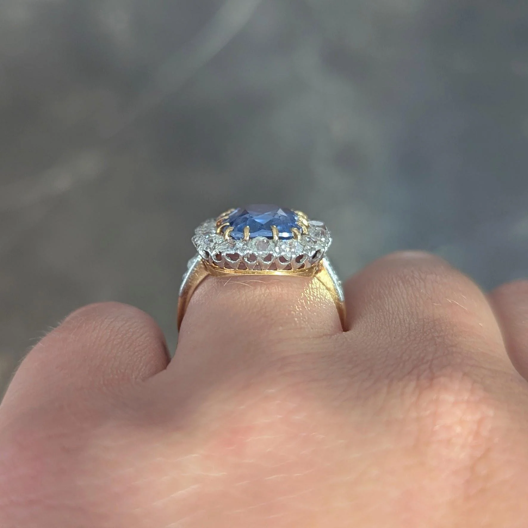 Edwardian 5.29 CTW No Heat Ceylon Sapphire Diamond Platinum 18 Karat Gold Antique Halo Ring GIA - Image 13