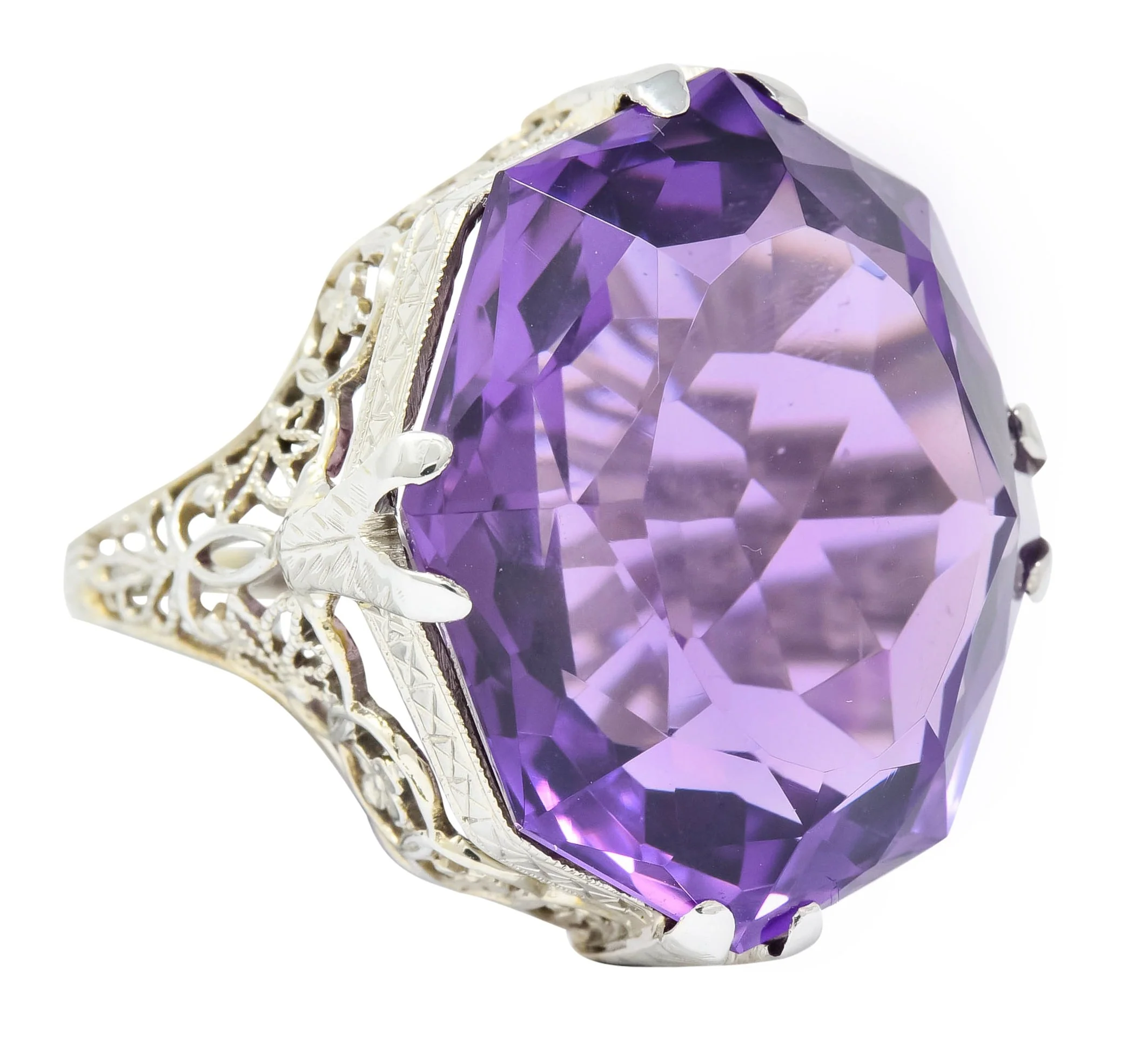Edwardian Amethyst 18 Karat White Gold Floral Lace Cocktail Ring - Image 3