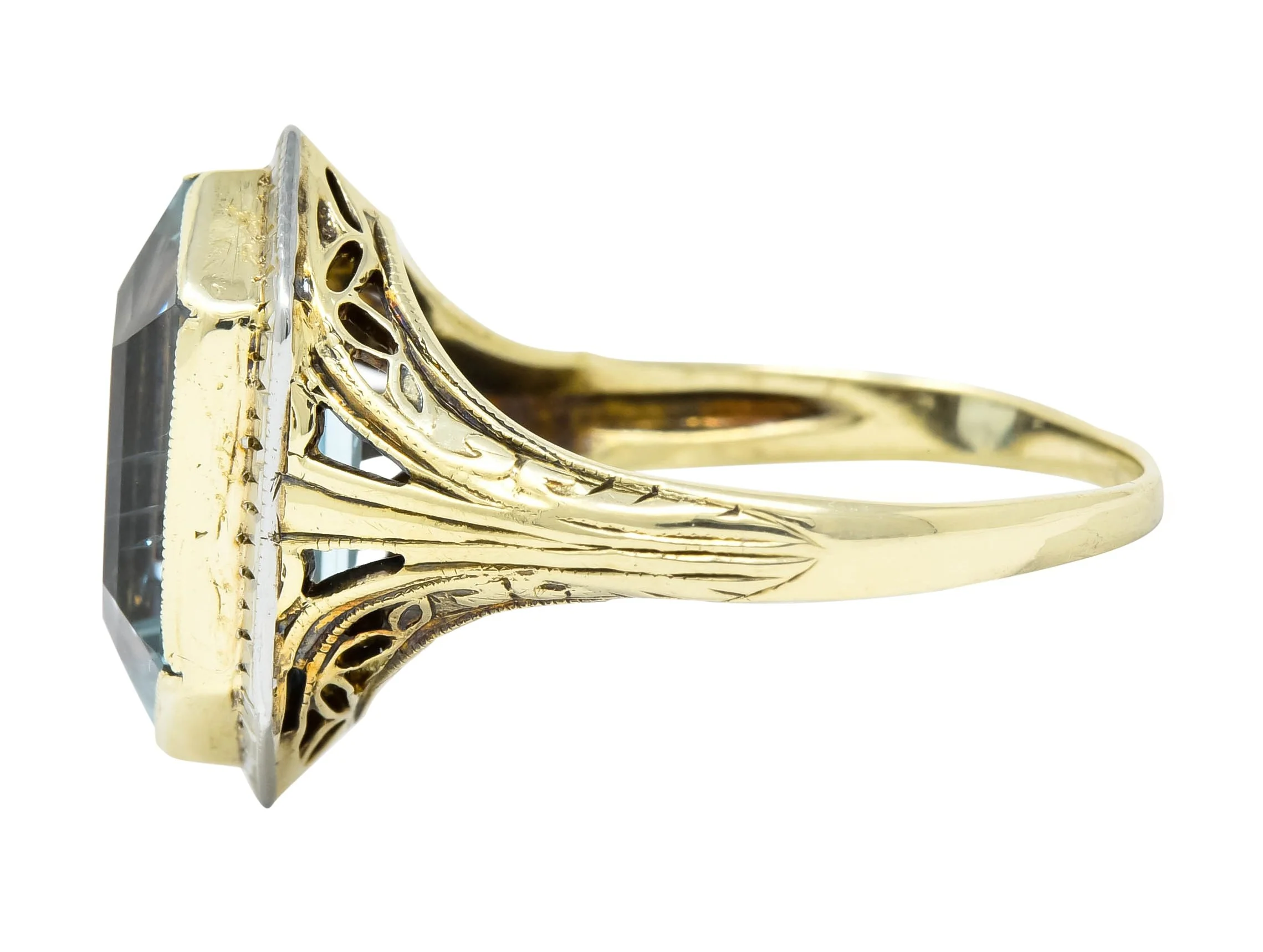 Edwardian Aquamarine Platinum-Topped 14 Karat Gold Hexagonal Ring - Image 5